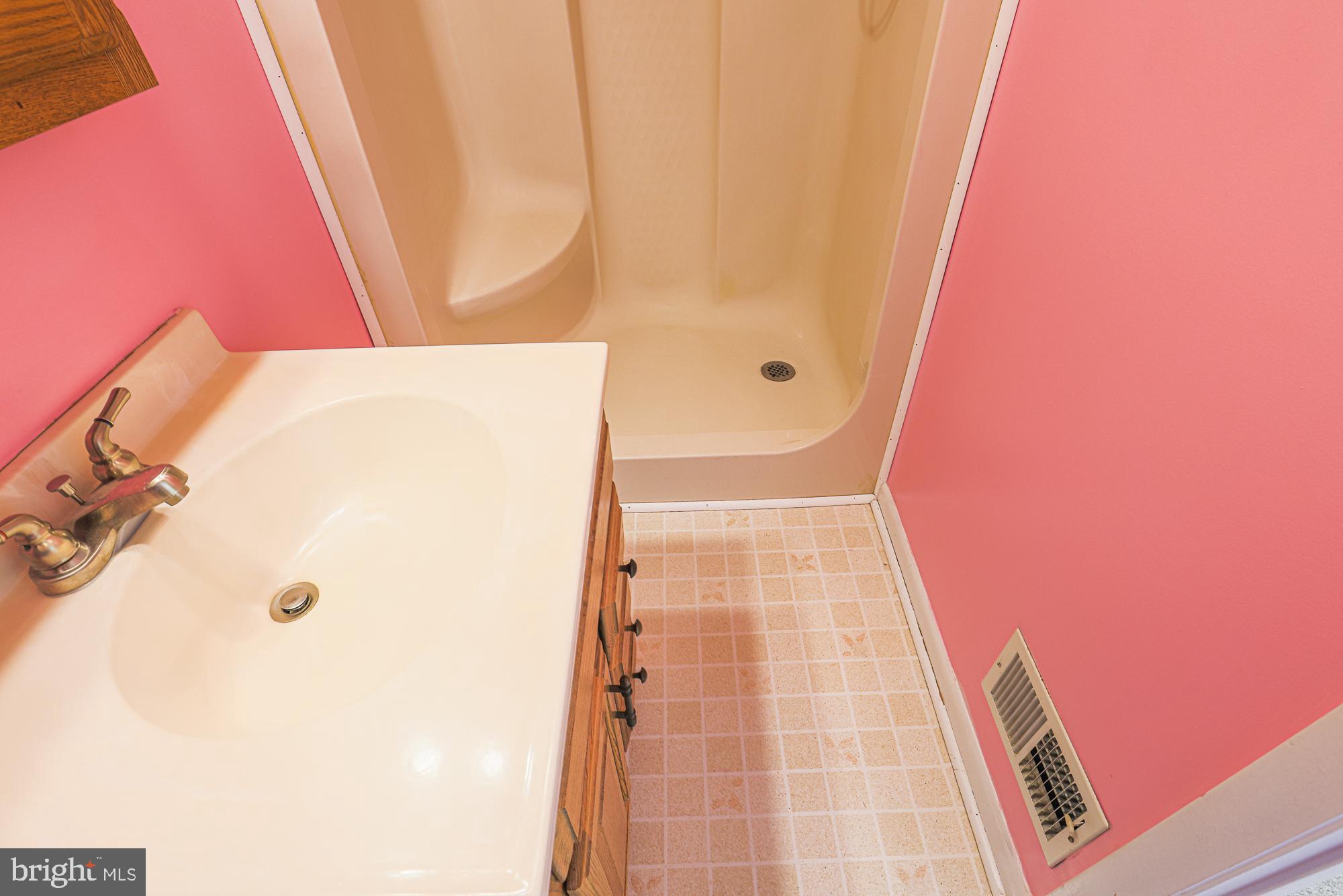 FAIRLAWN - Residential