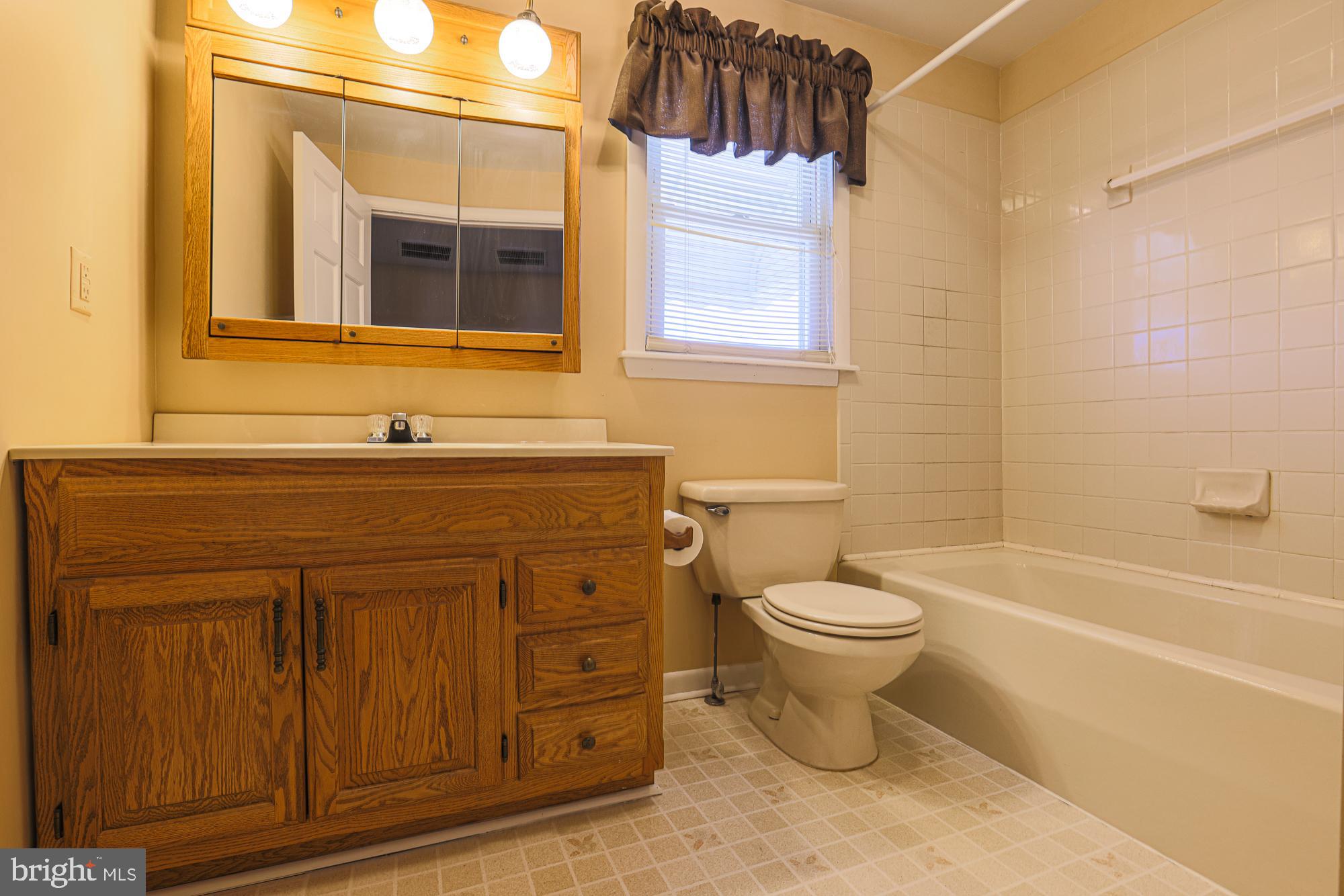 FAIRLAWN - Residential