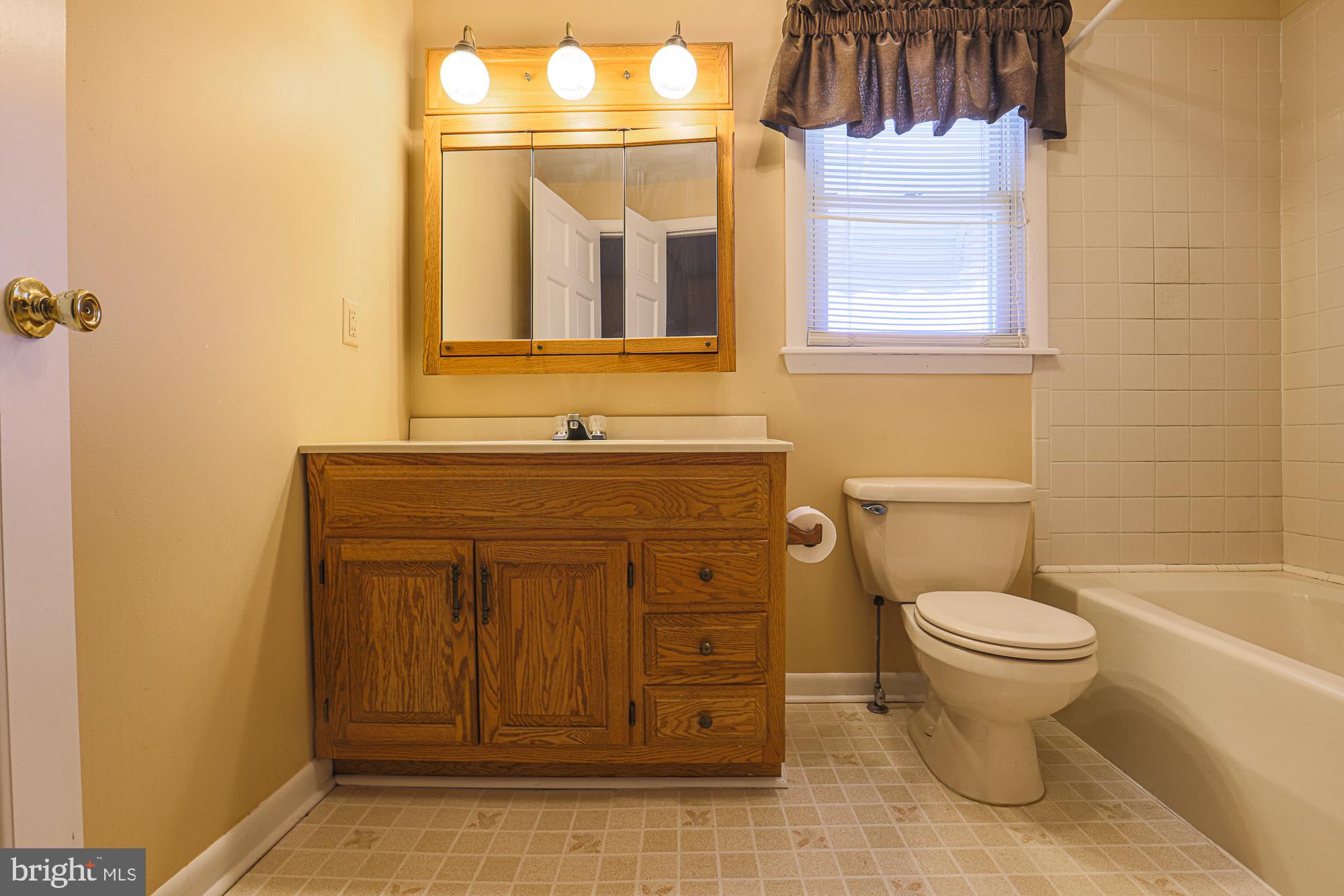 FAIRLAWN - Residential