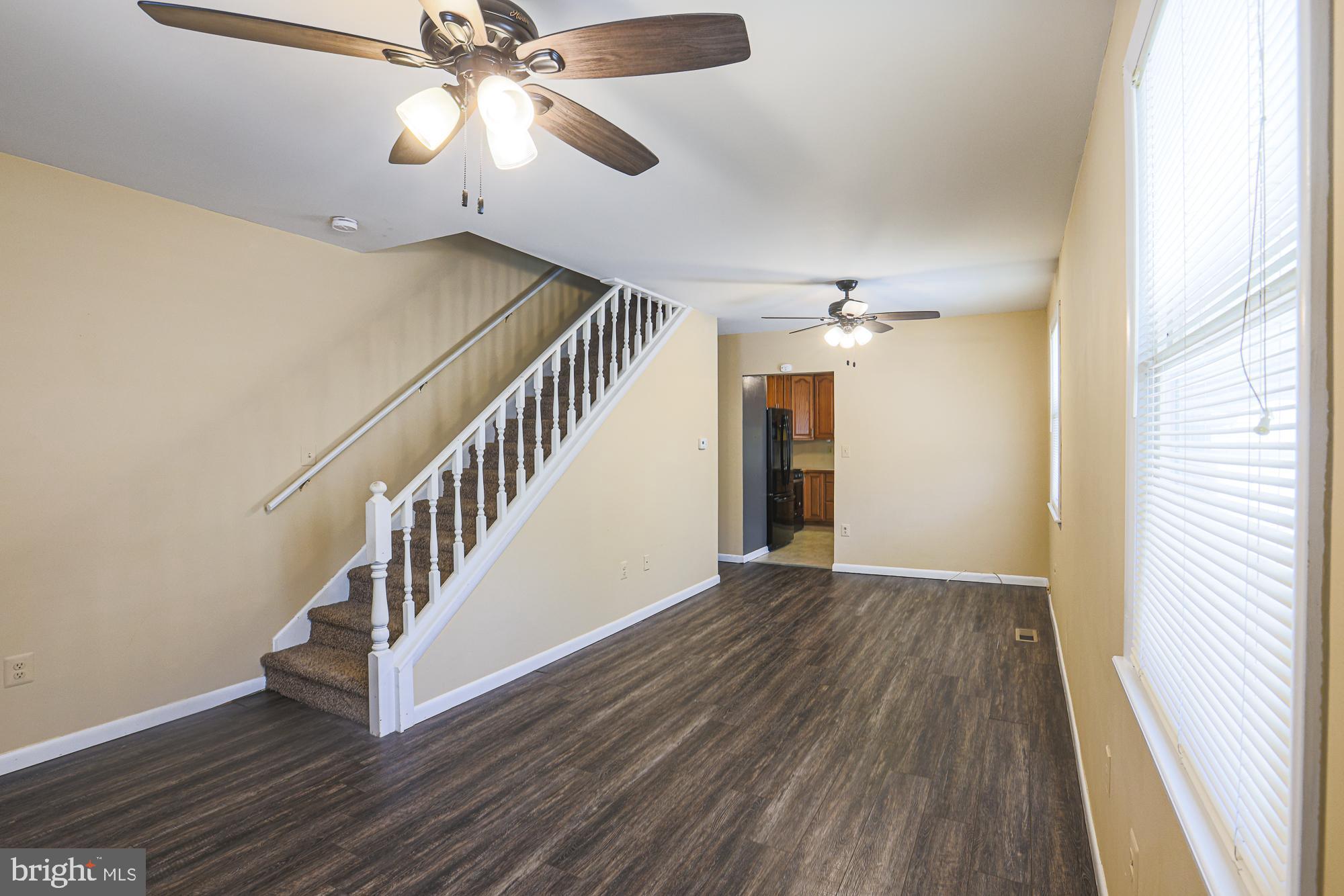 FAIRLAWN - Residential