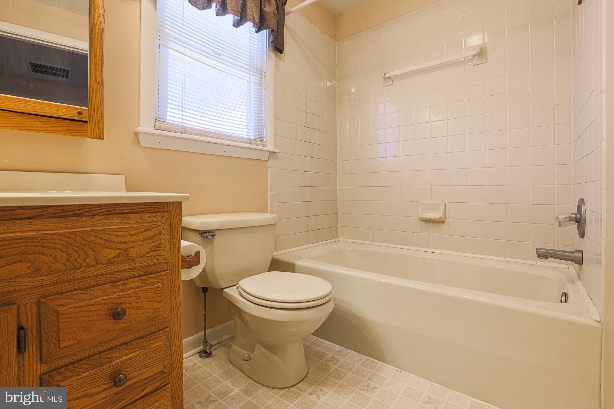 FAIRLAWN - Residential