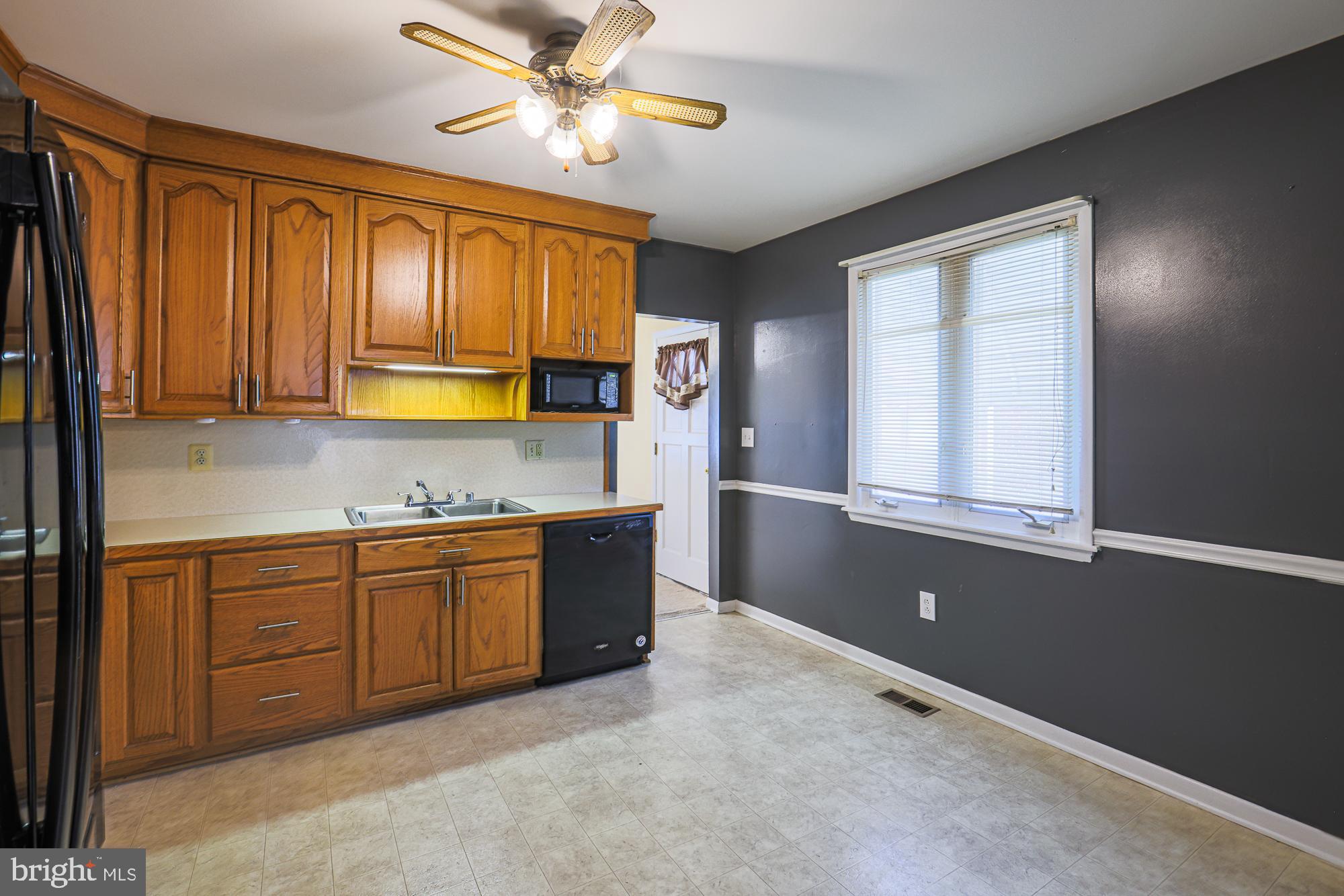 FAIRLAWN - Residential