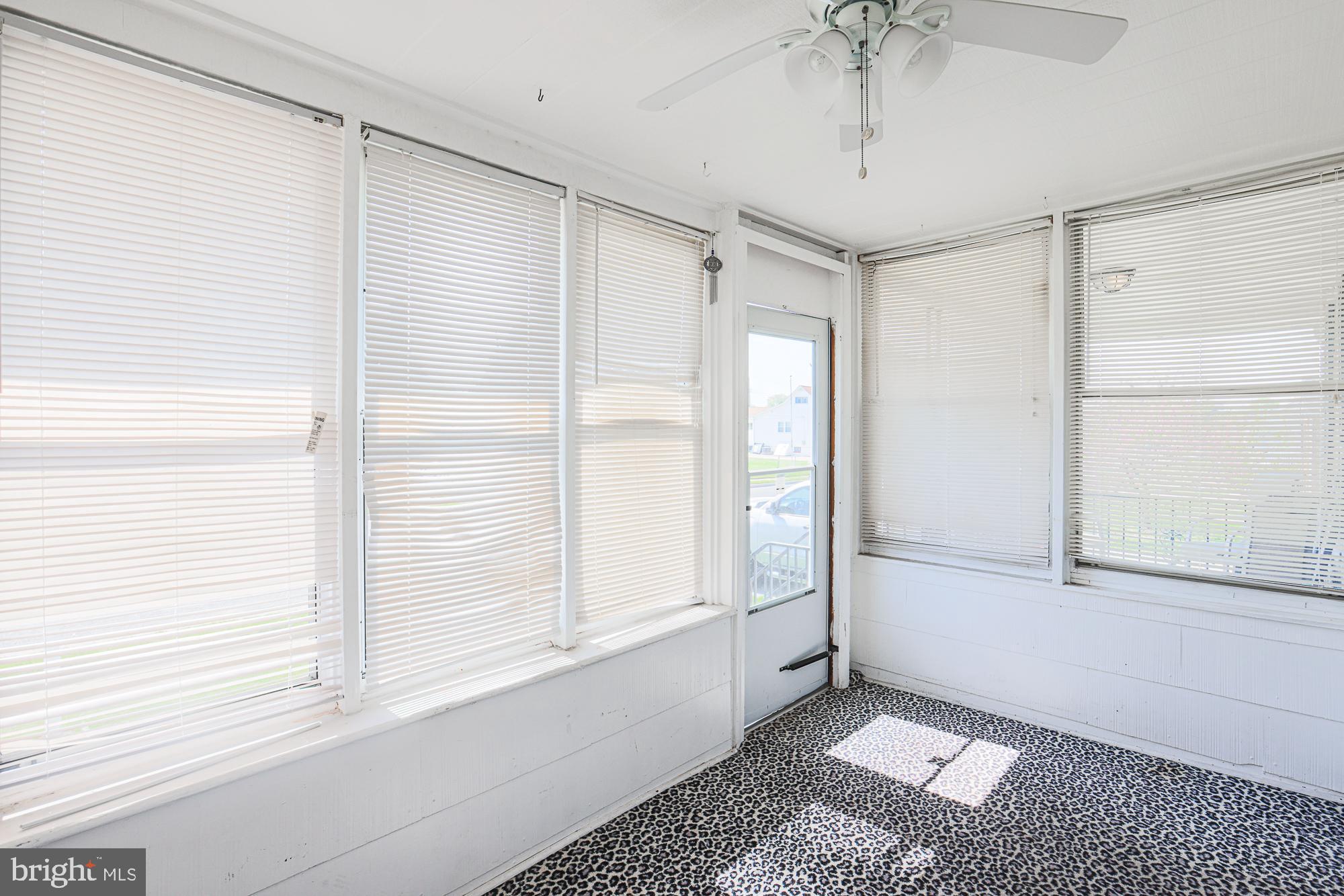 FAIRLAWN - Residential