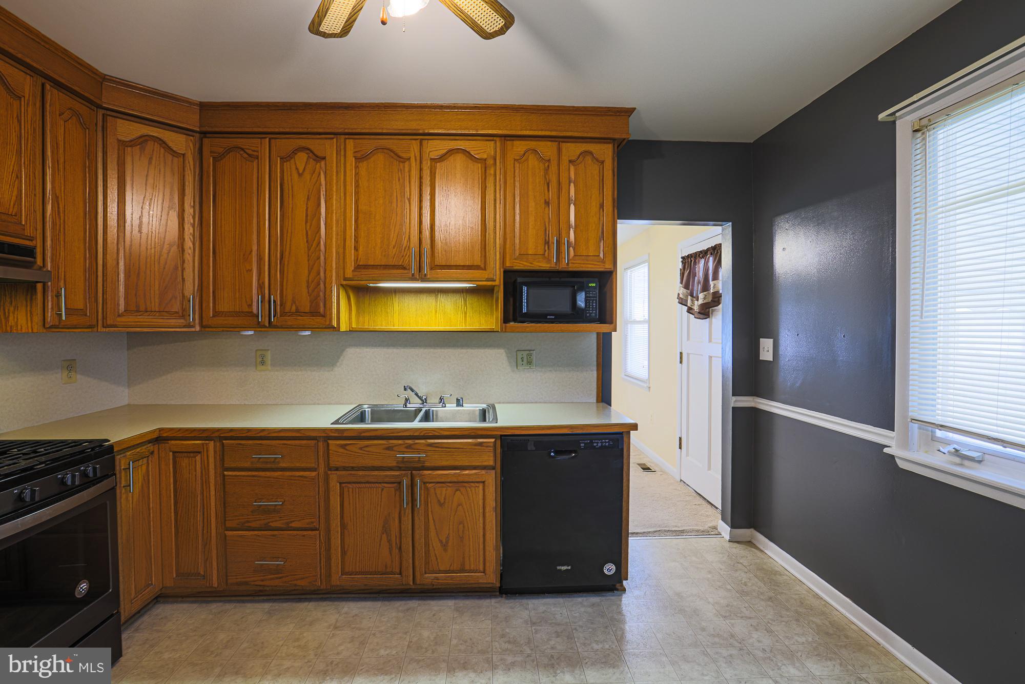 FAIRLAWN - Residential