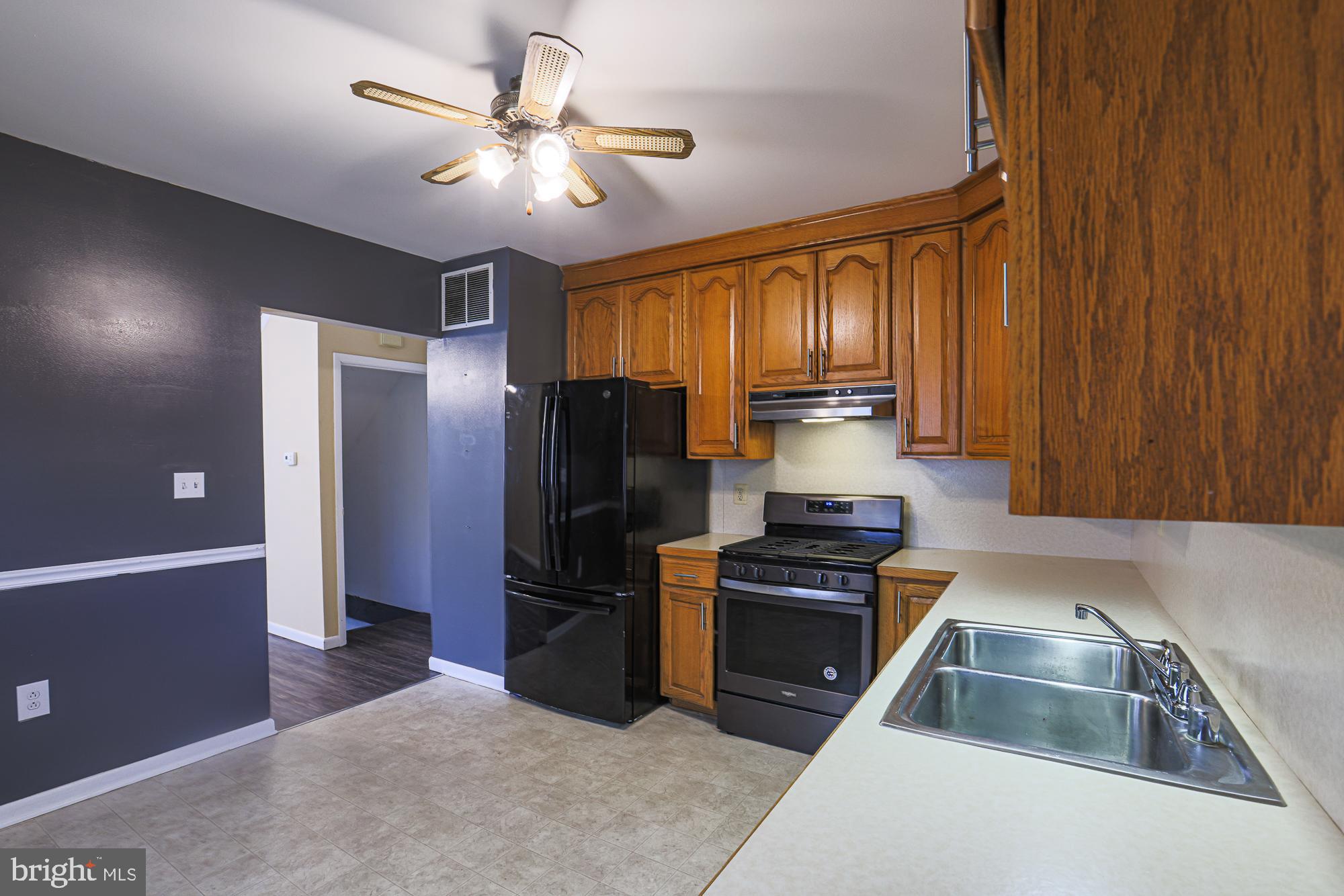 FAIRLAWN - Residential