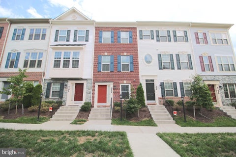 Condo For Sale - 4504 Potomac Highlands Circle<br/> Prince William County, TRIANGLE, VA 22172
