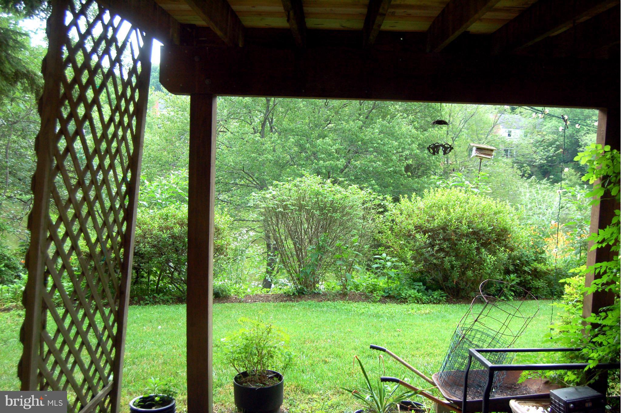 LAKE BRADDOCK - Residential