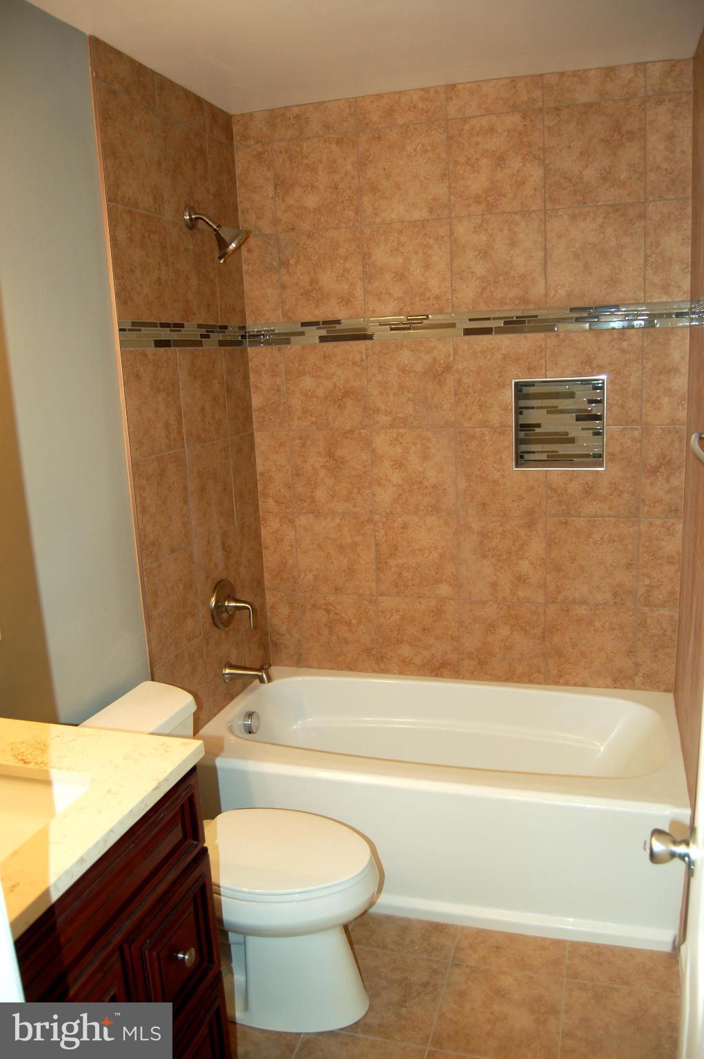 LAKE BRADDOCK - Residential