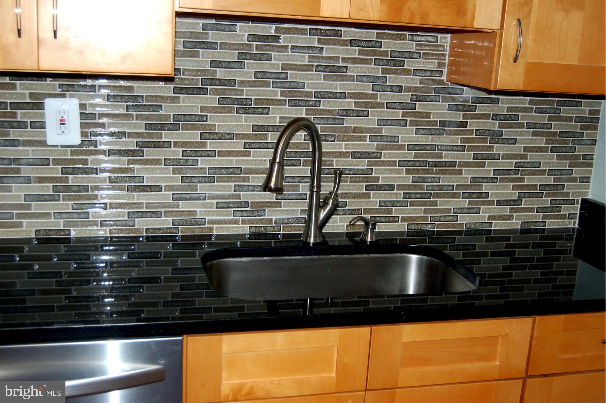 LAKE BRADDOCK - Residential