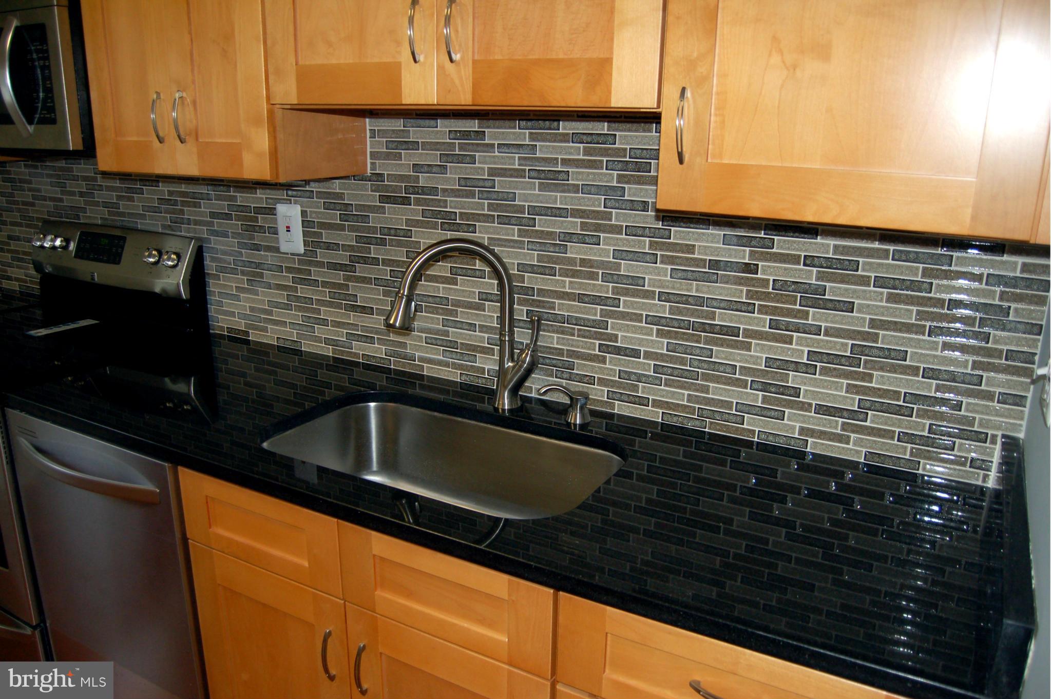 LAKE BRADDOCK - Residential