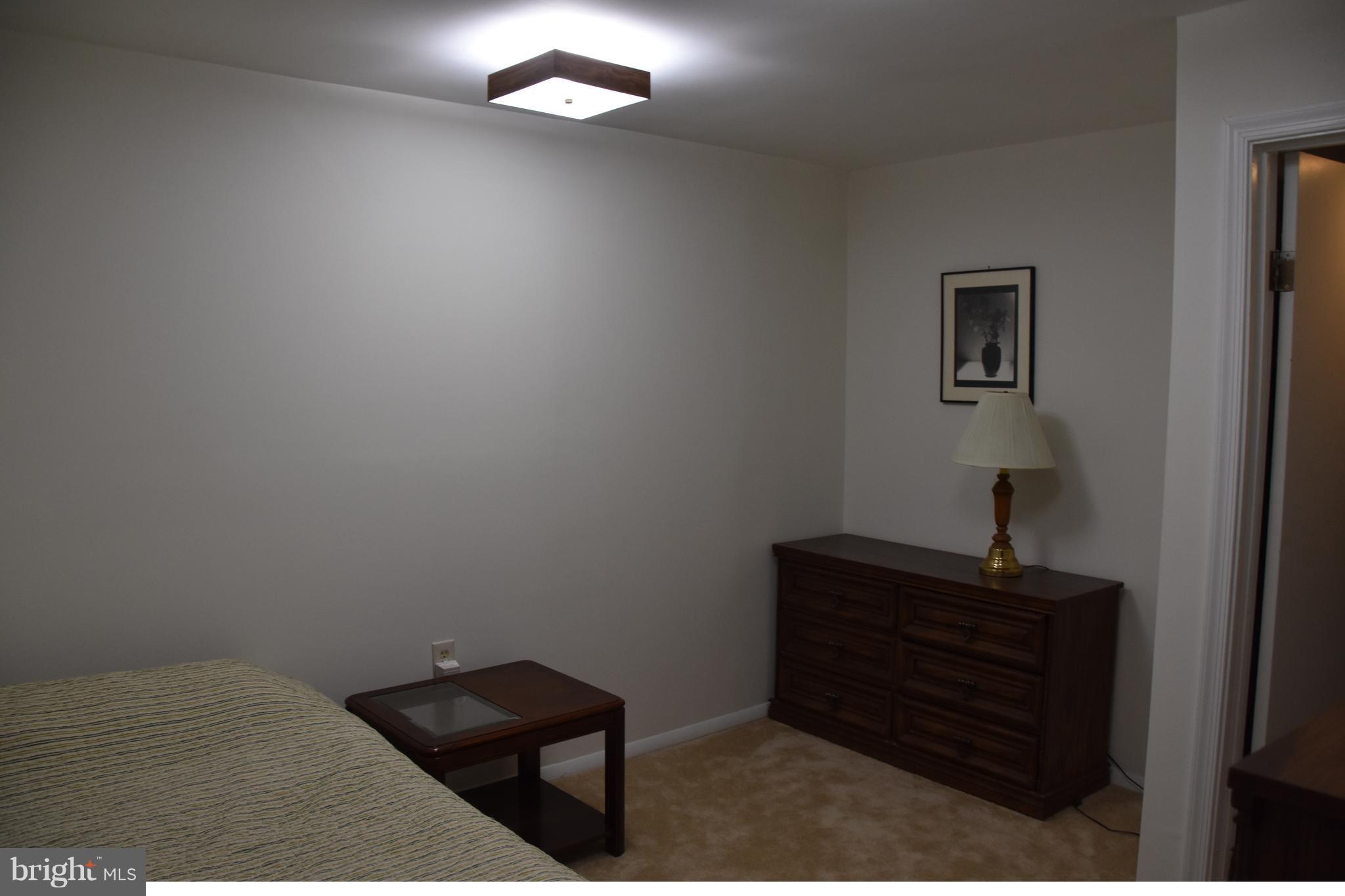 MILL CREEK SOUTH - Residential Lease