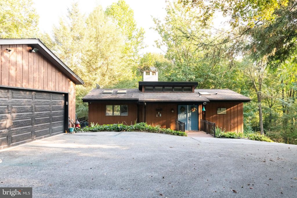 Photo of 257 Brick Mill Road, Christiana, PA 17509 (MLS # PALA2041118)