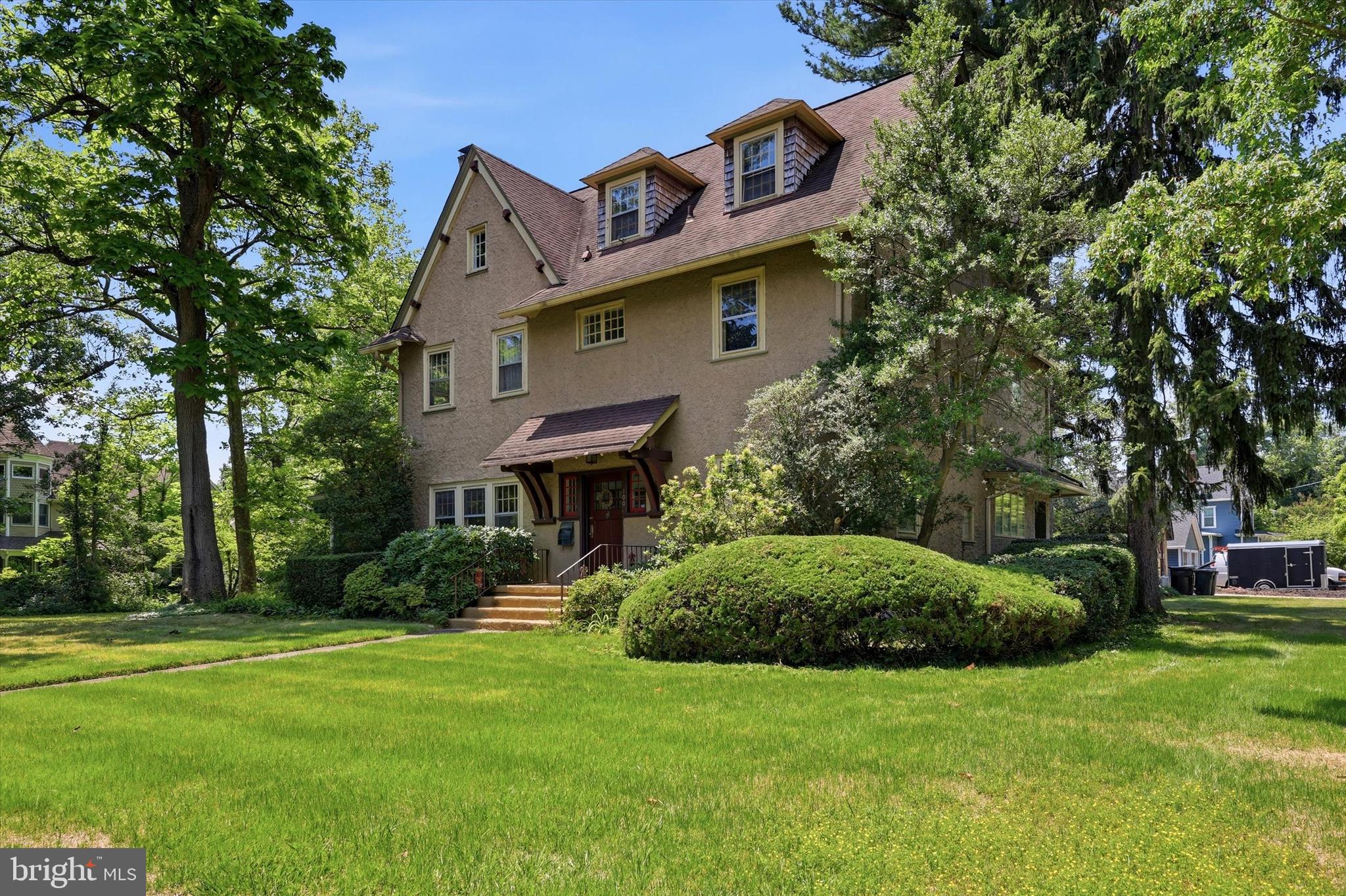 100 S PRINCETON AVENUE
