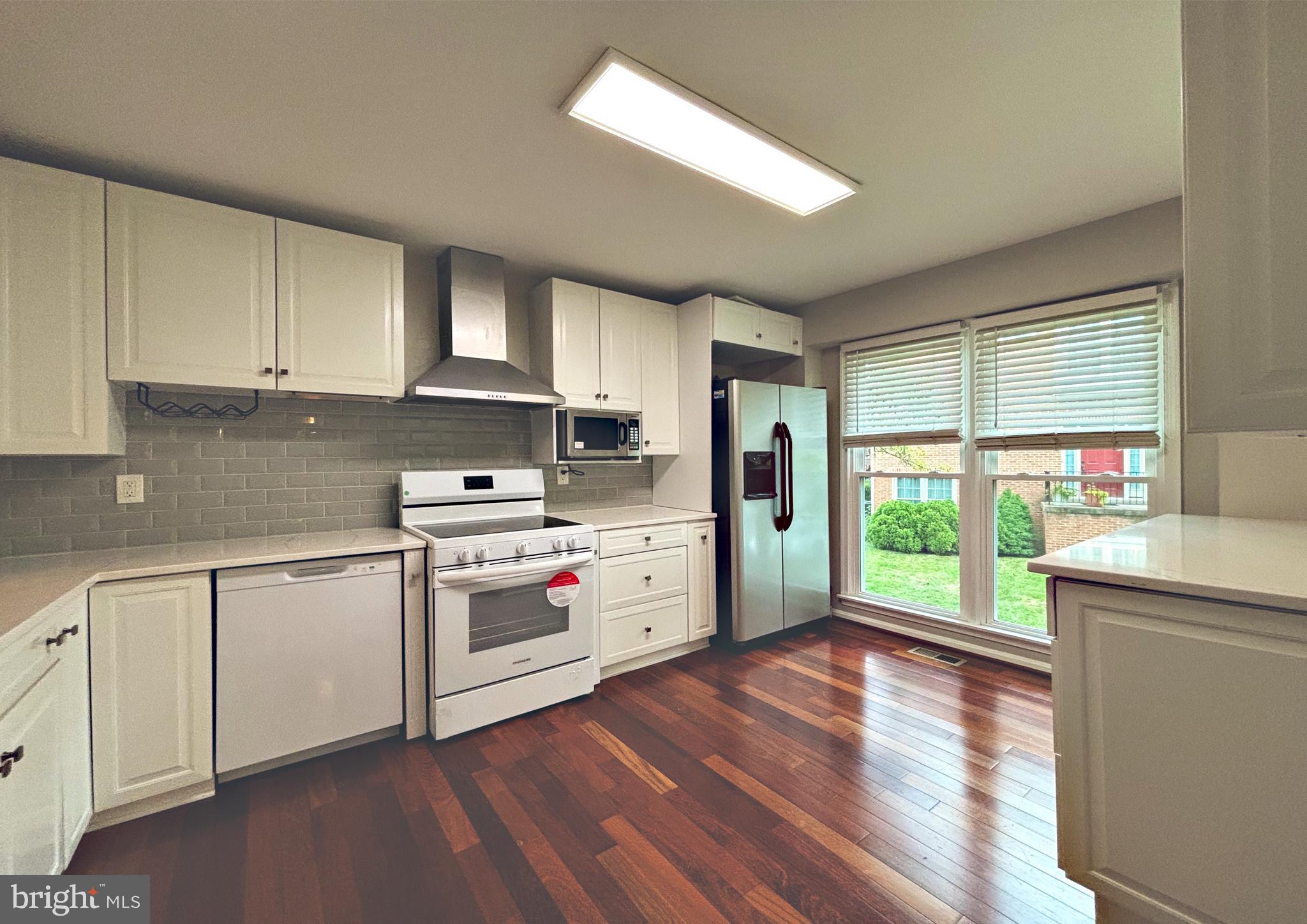 HERITAGE ESTATES - Residential