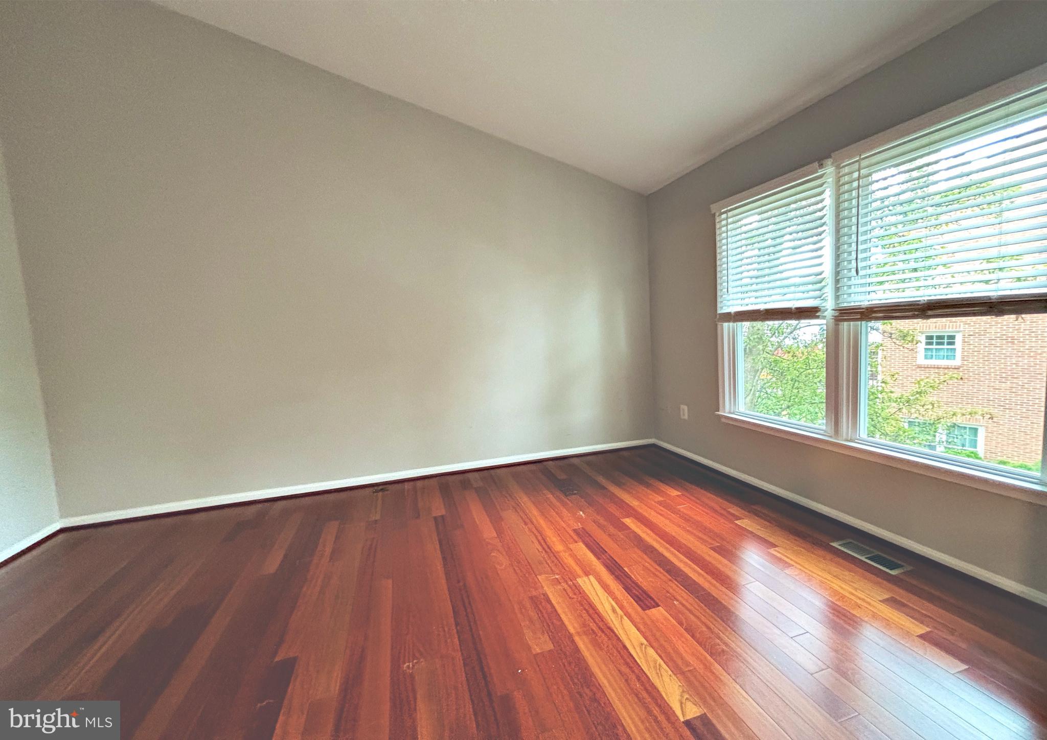 HERITAGE ESTATES - Residential