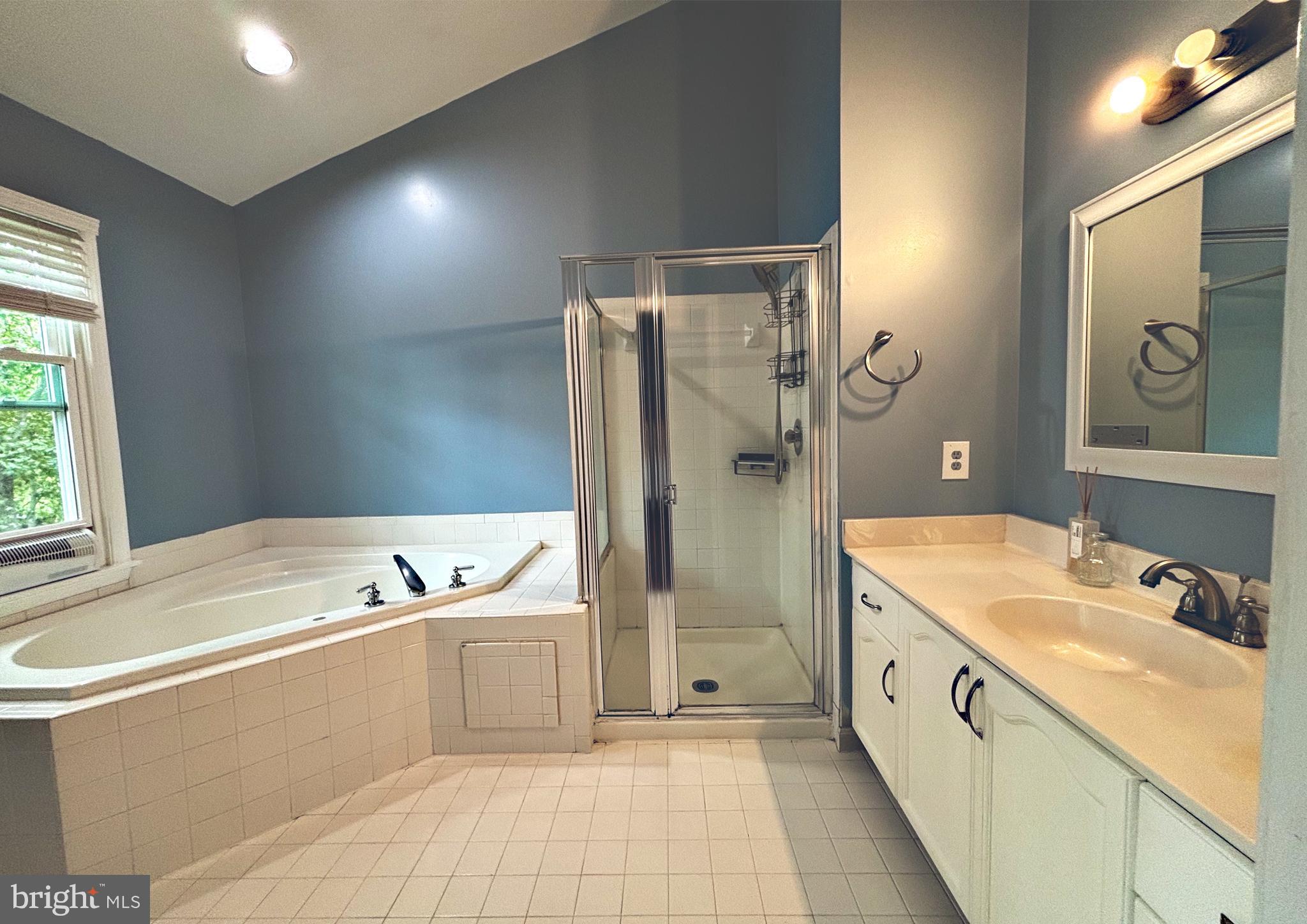 HERITAGE ESTATES - Residential