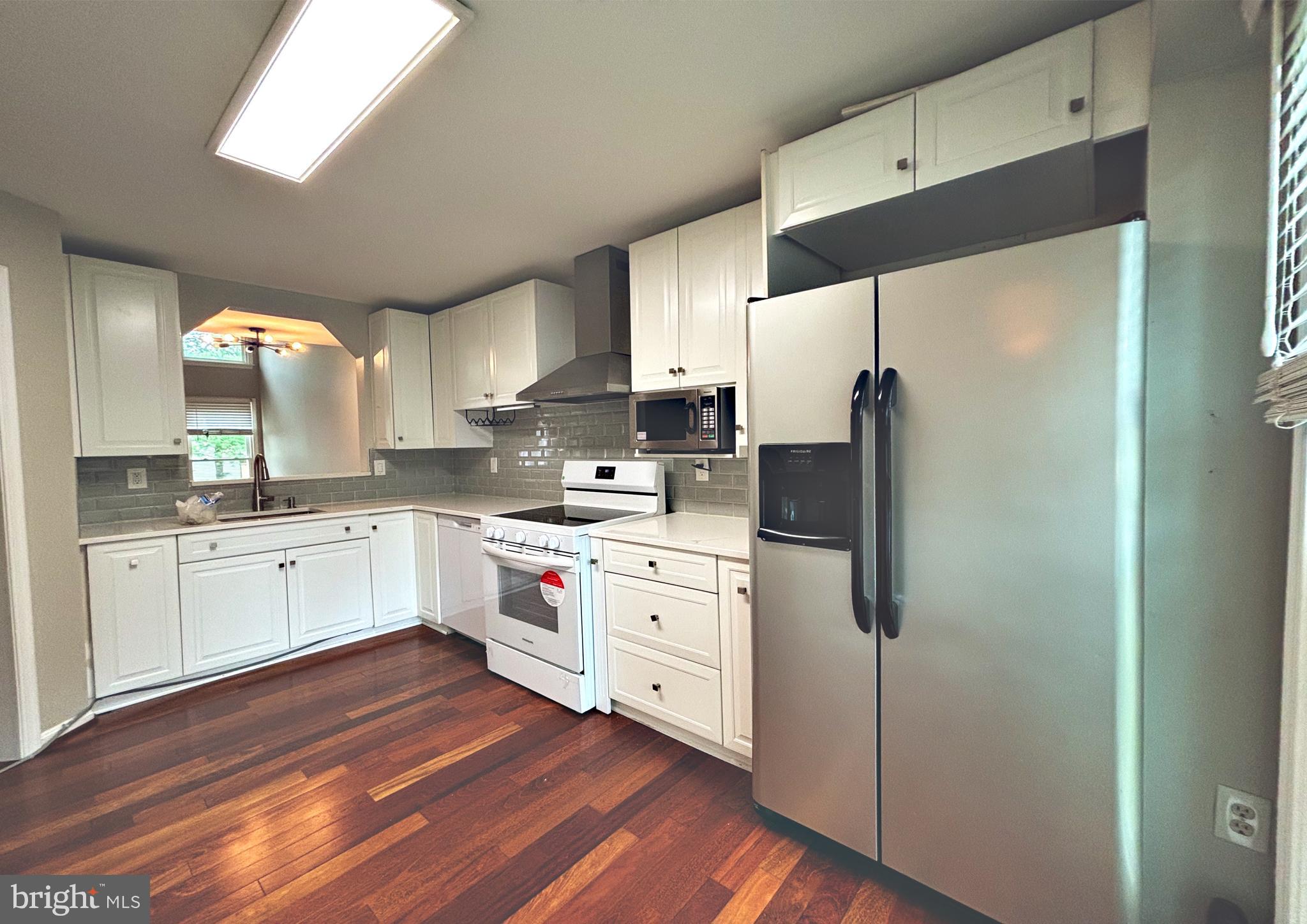 HERITAGE ESTATES - Residential