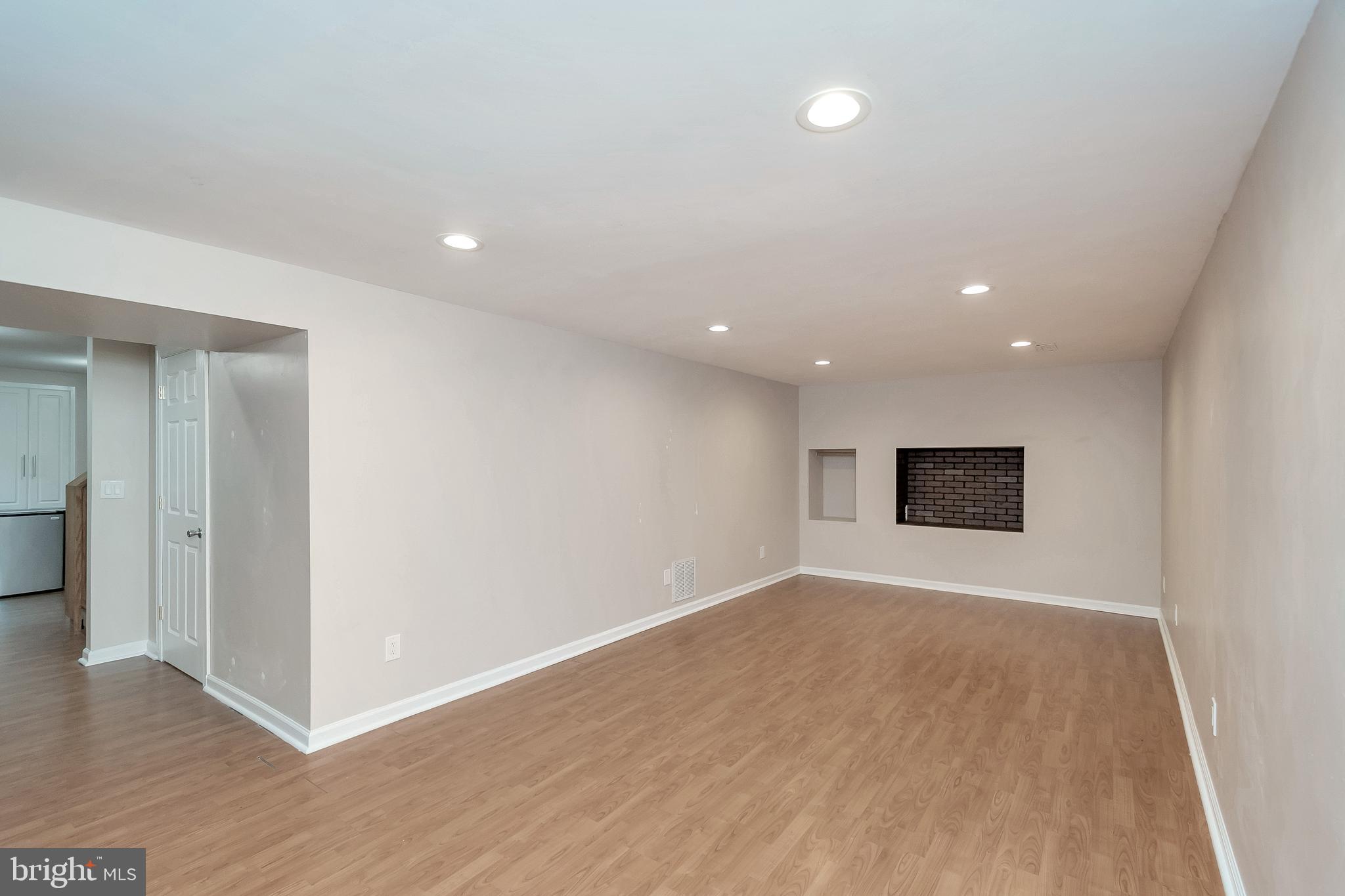 LEE'S HEADQUARTERS - Residential