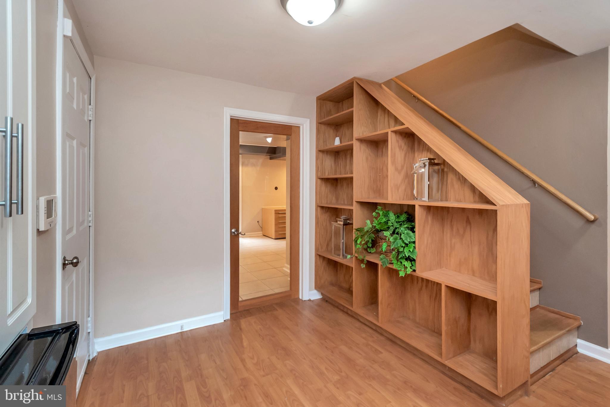 LEE'S HEADQUARTERS - Residential