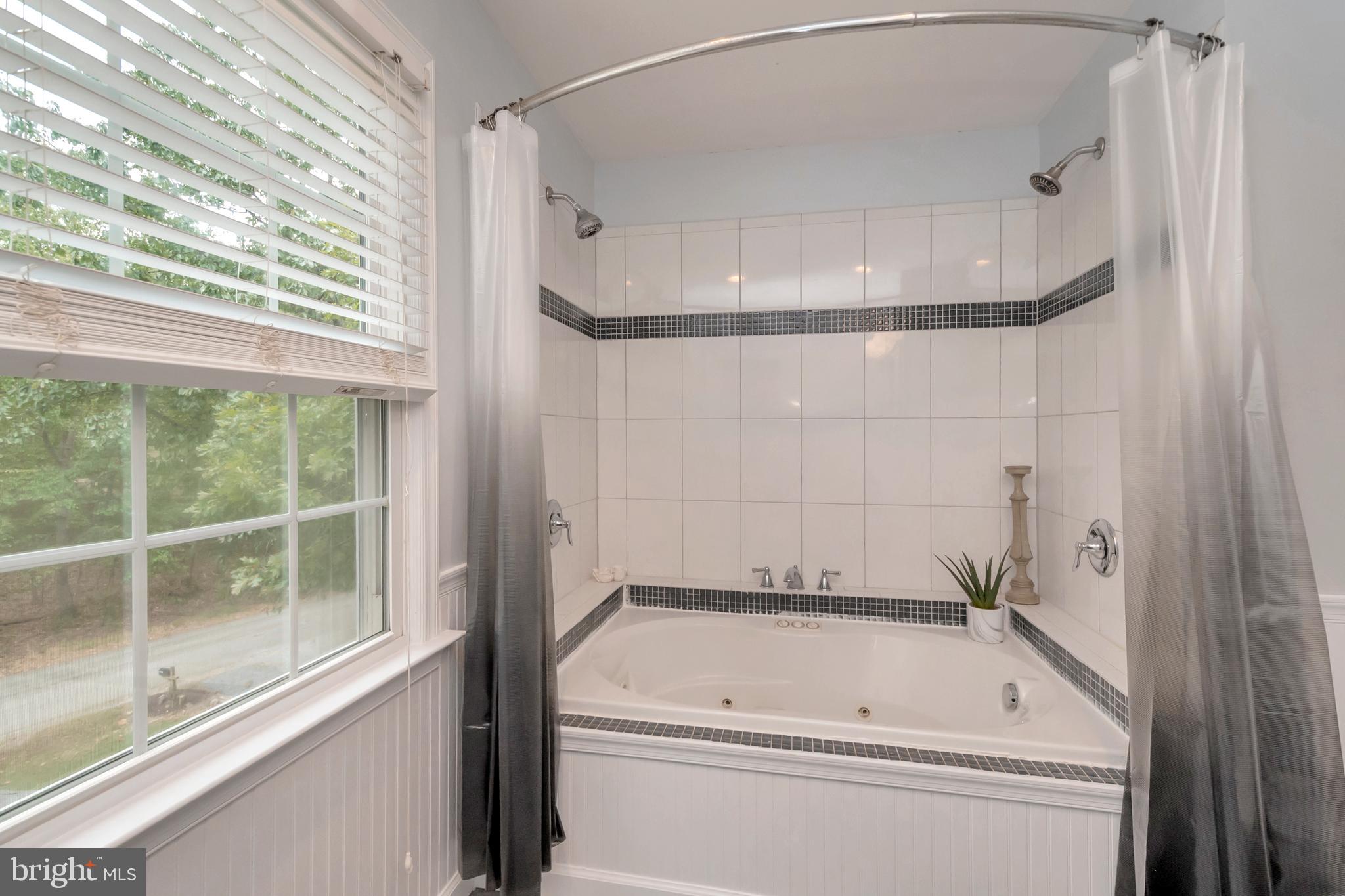 LEE'S HEADQUARTERS - Residential