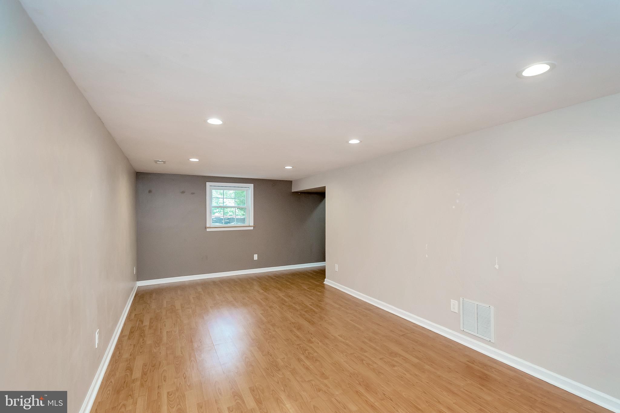 LEE'S HEADQUARTERS - Residential