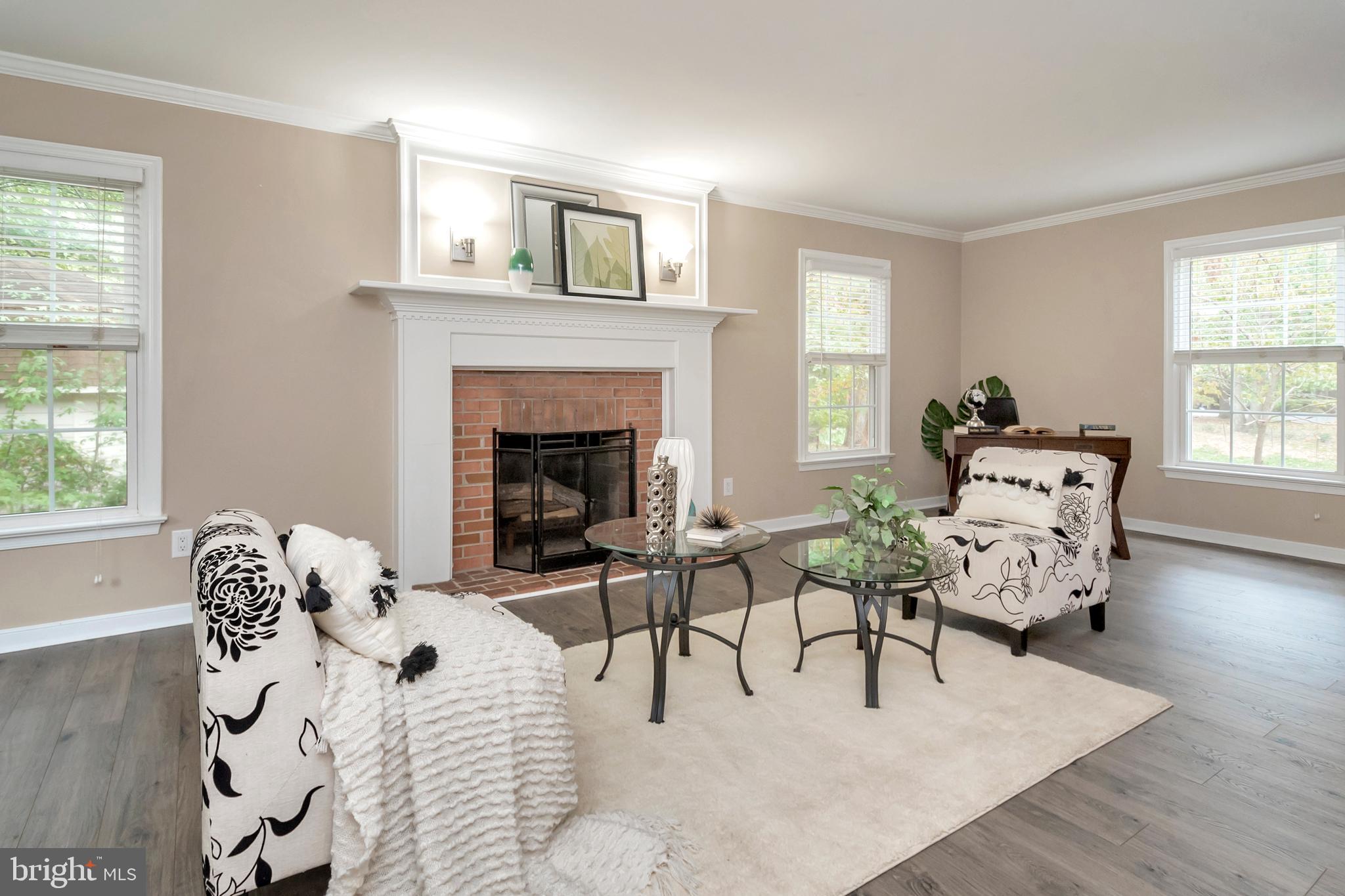 LEE'S HEADQUARTERS - Residential