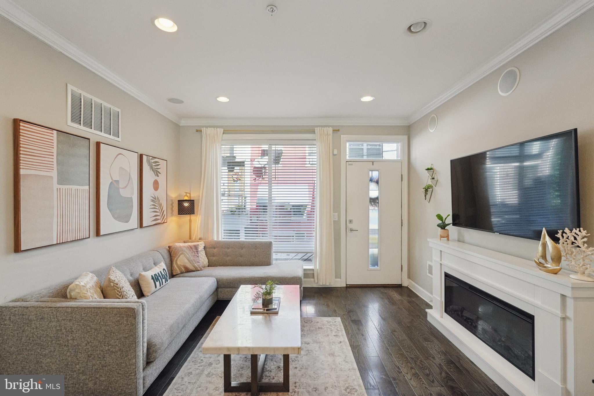 522 MERCY STREET