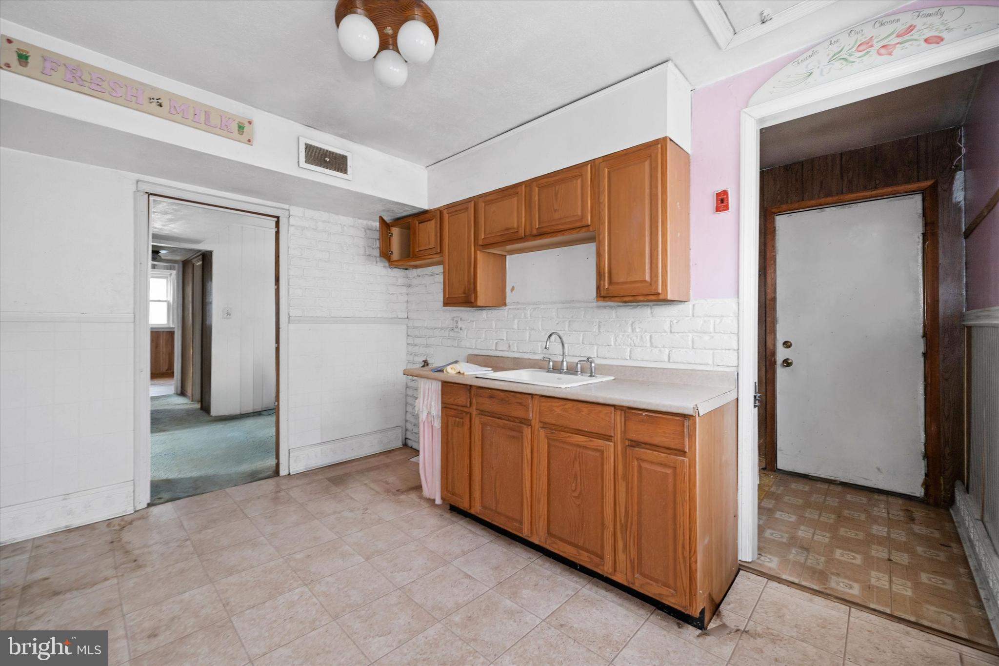 CHELSEA ESTATES - Residential