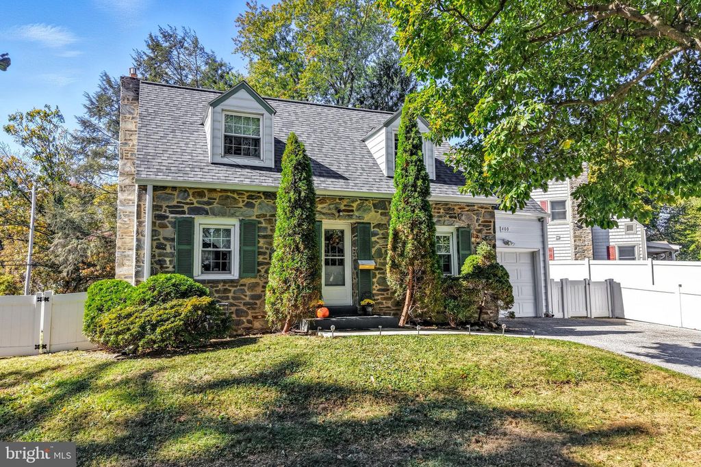 Photo of 400 Witley Road, WYNNEWOOD, PA 19096 (MLS # PAMC2159074)