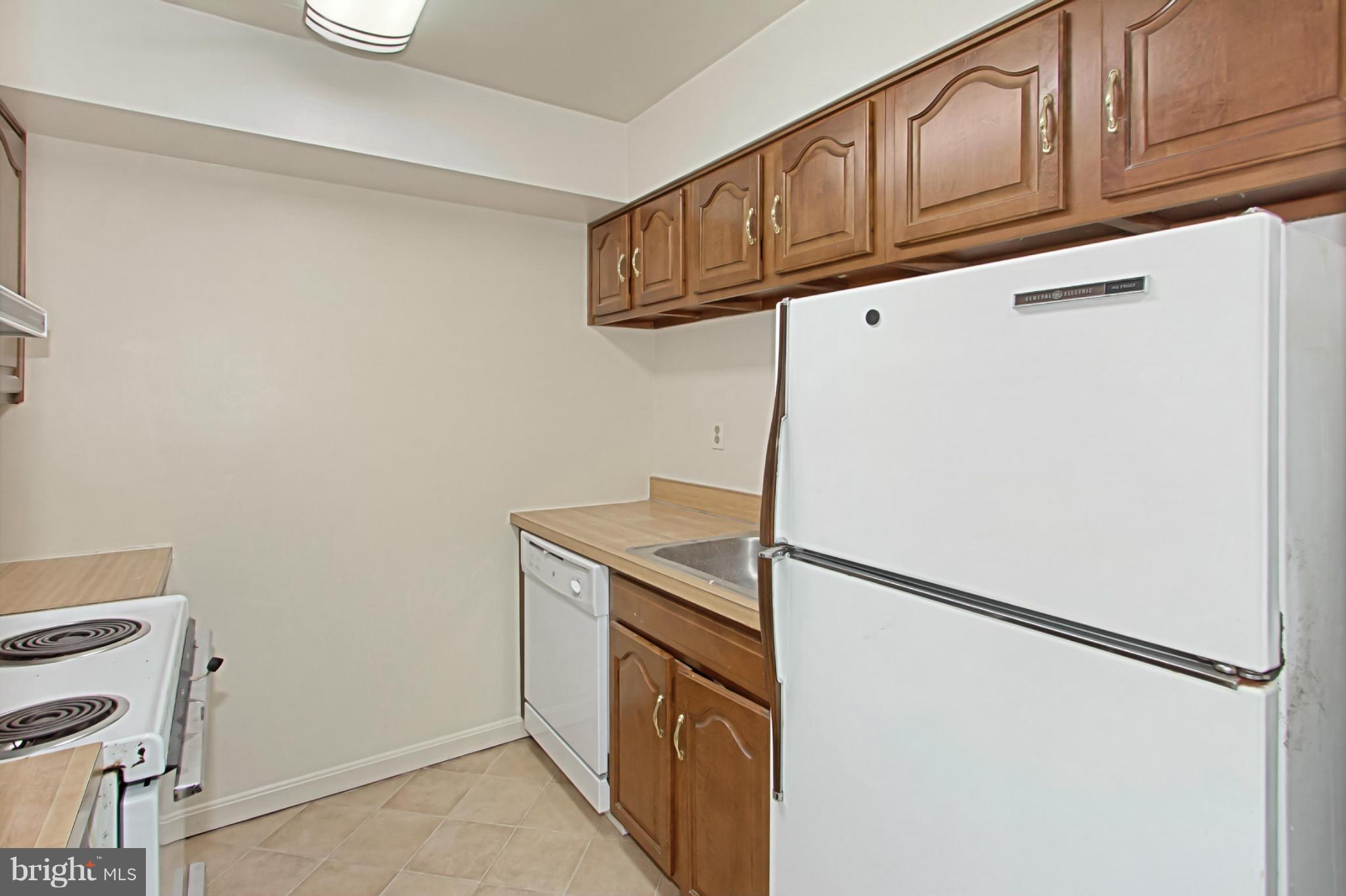 COLIN PLACE - Residential Lease