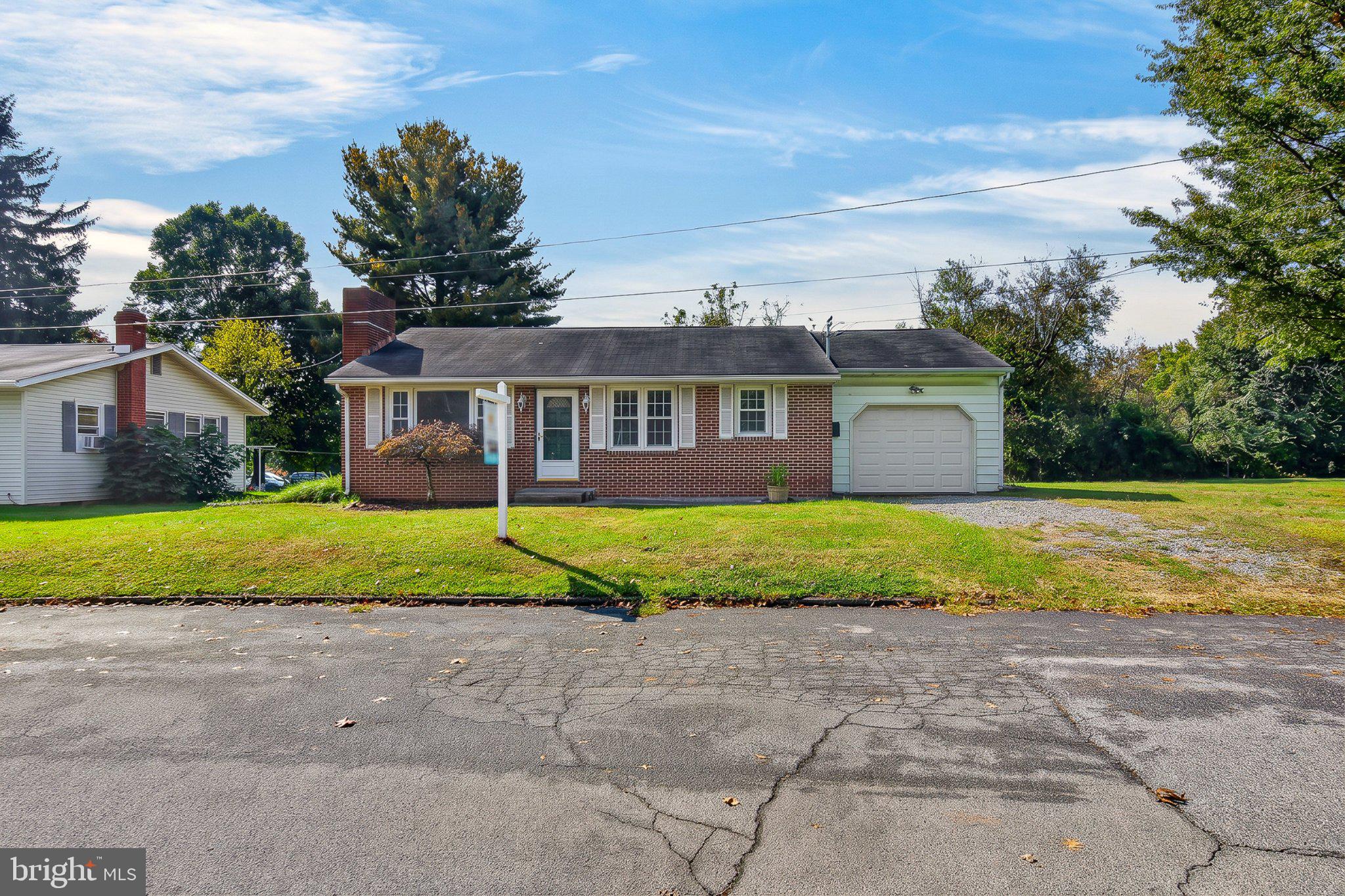 10 MOUNTAIN VIEW PLACE