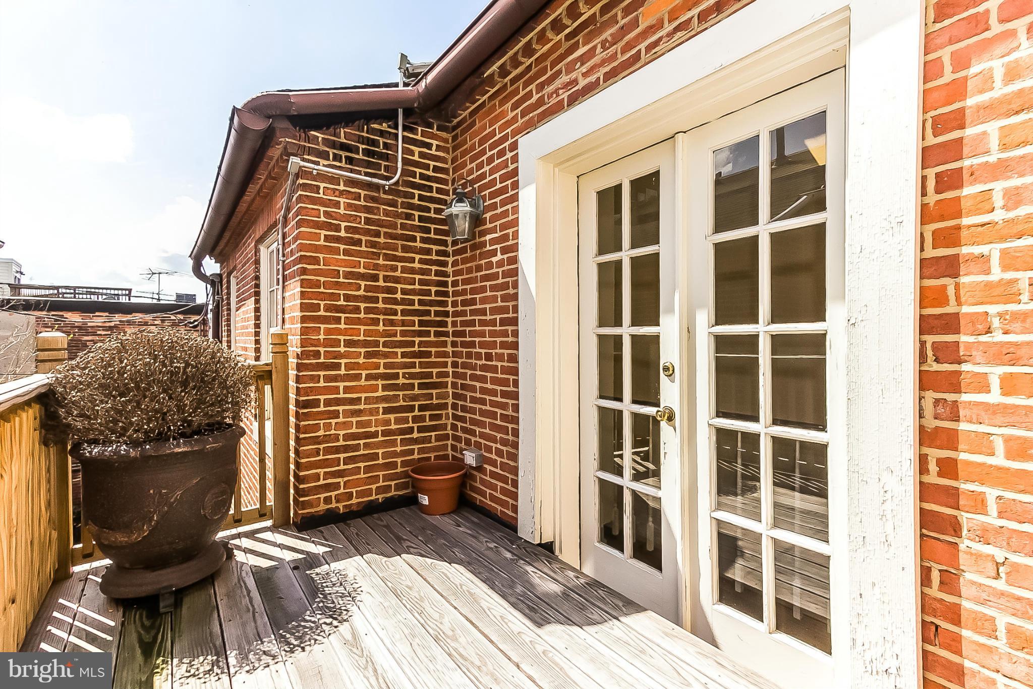 FEDERAL HILL HISTORIC DISTRICT - Residential Lease