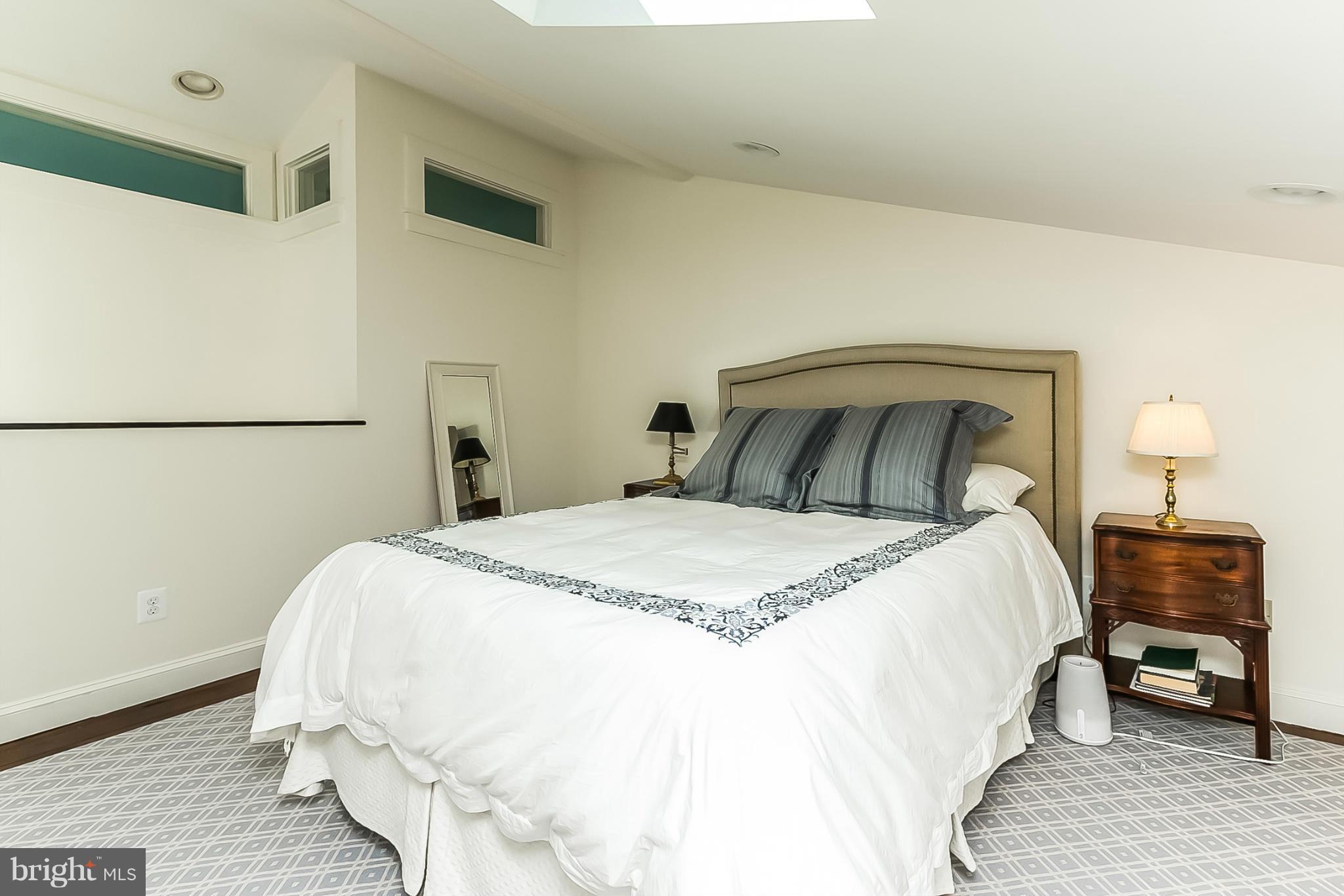 FEDERAL HILL HISTORIC DISTRICT - Residential Lease