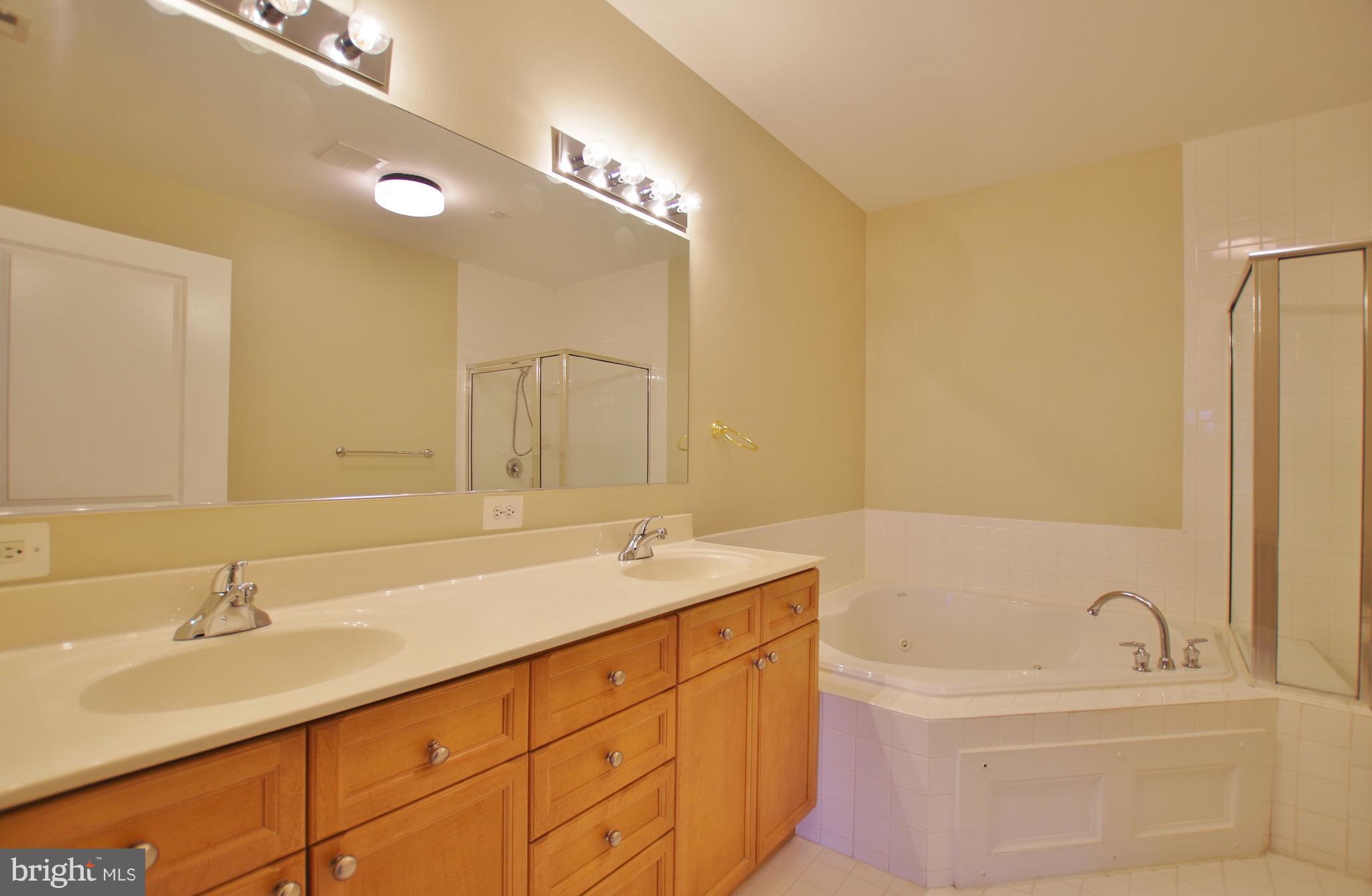 HARBOR POINT EAST CONDO - Residential Lease