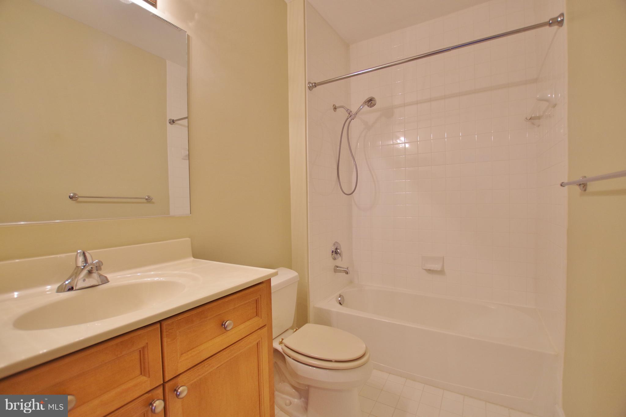 HARBOR POINT EAST CONDO - Residential Lease