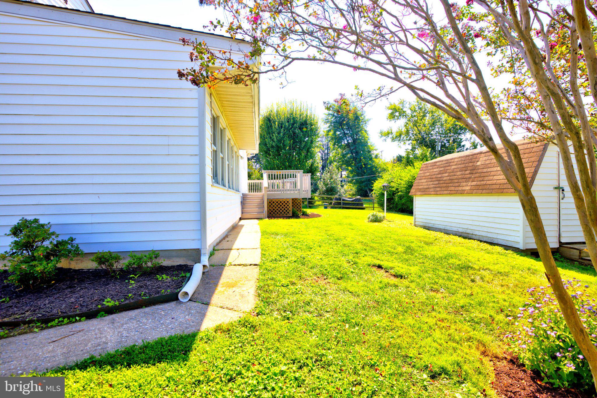 214 BRACKENWOOD COURT