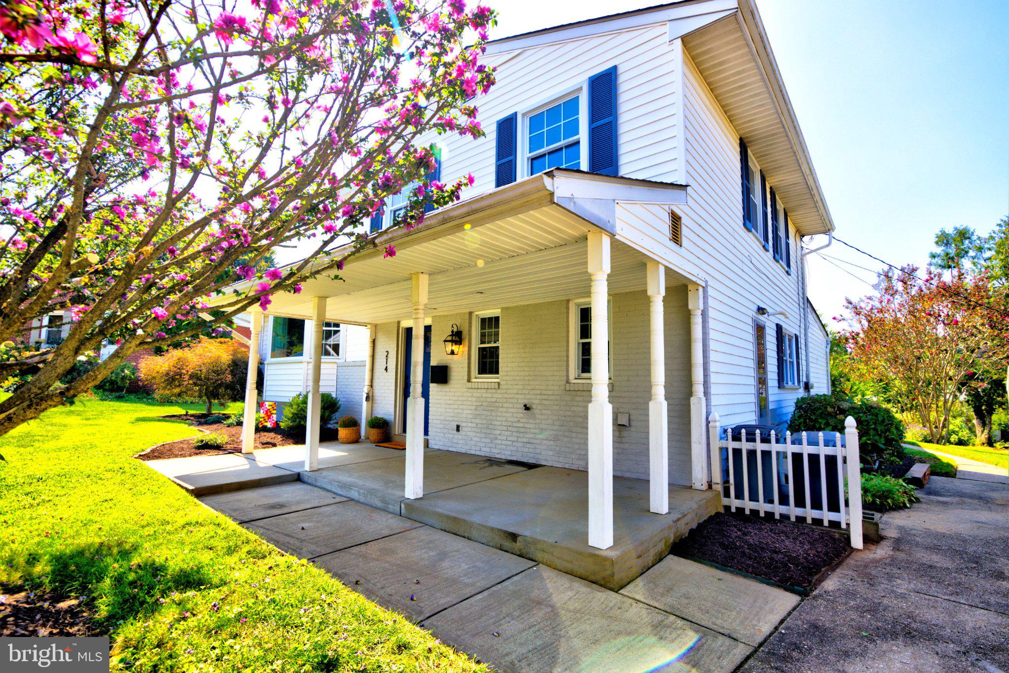 214 BRACKENWOOD COURT