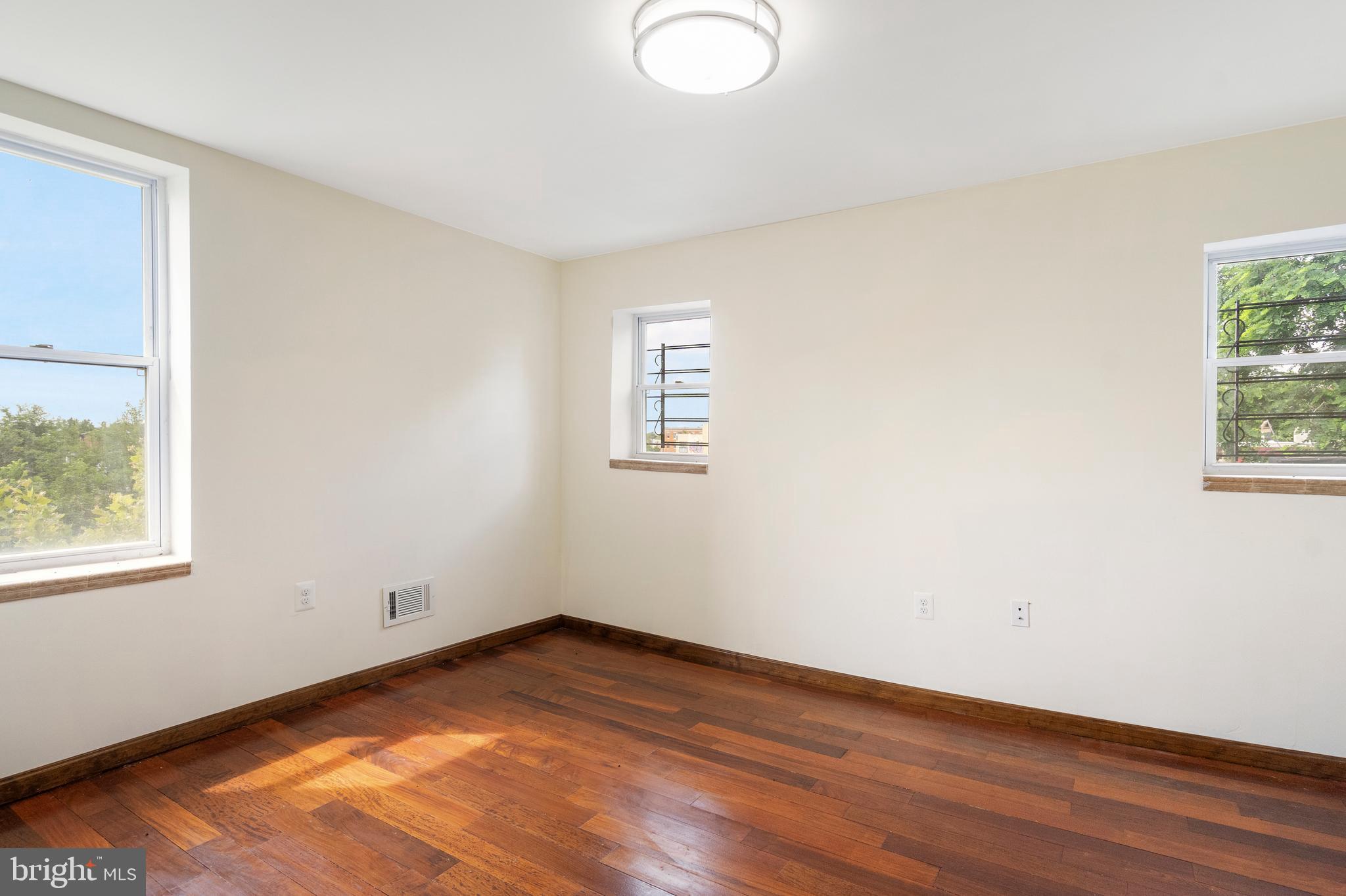 DRUID HILL PARK - Commercial Sale