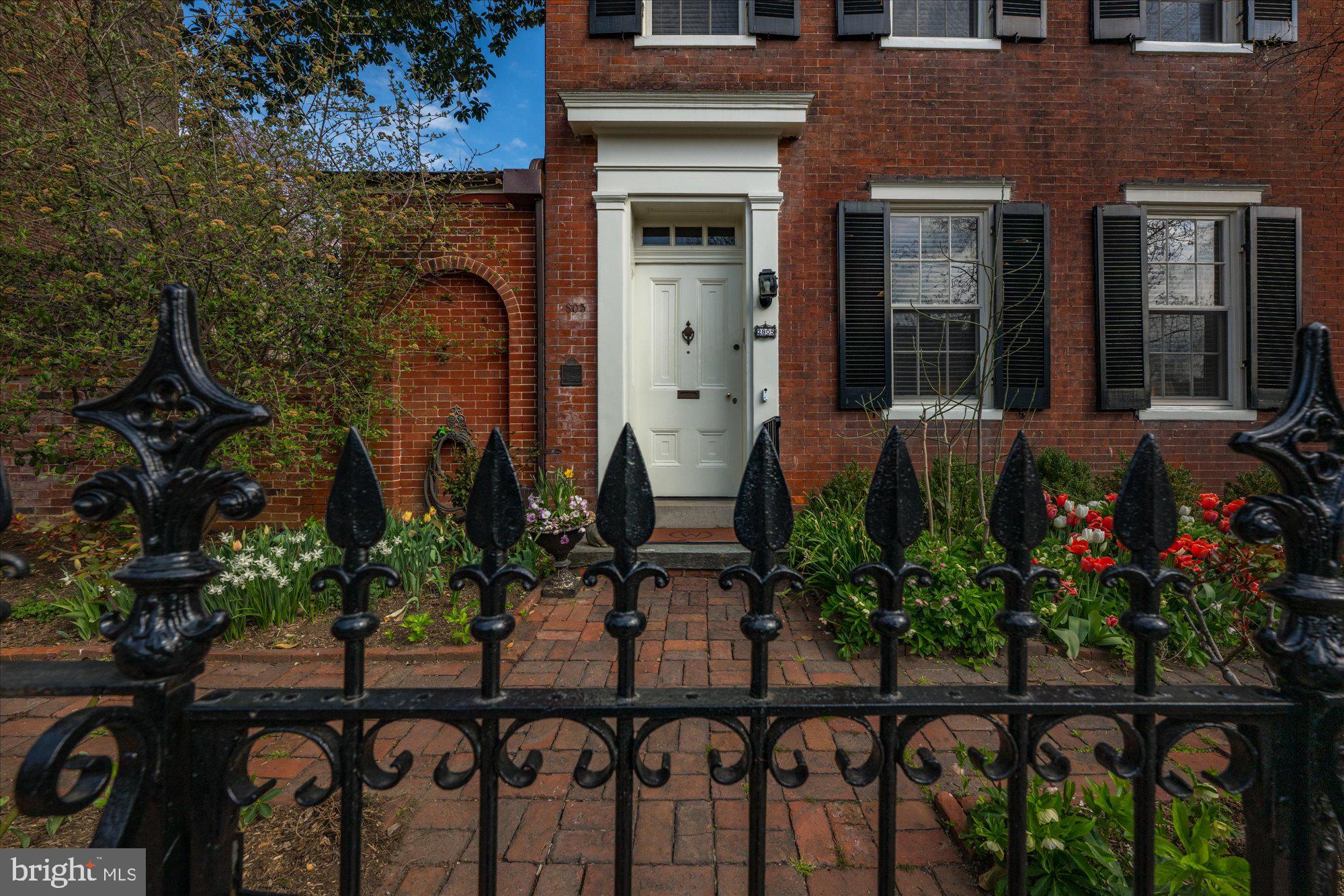 2805 P STREET NW