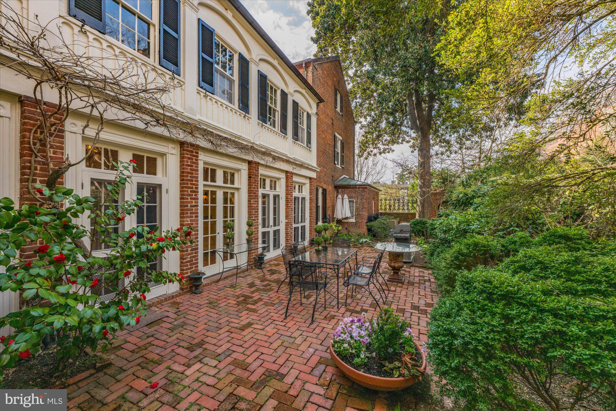 GEORGETOWN - Residential