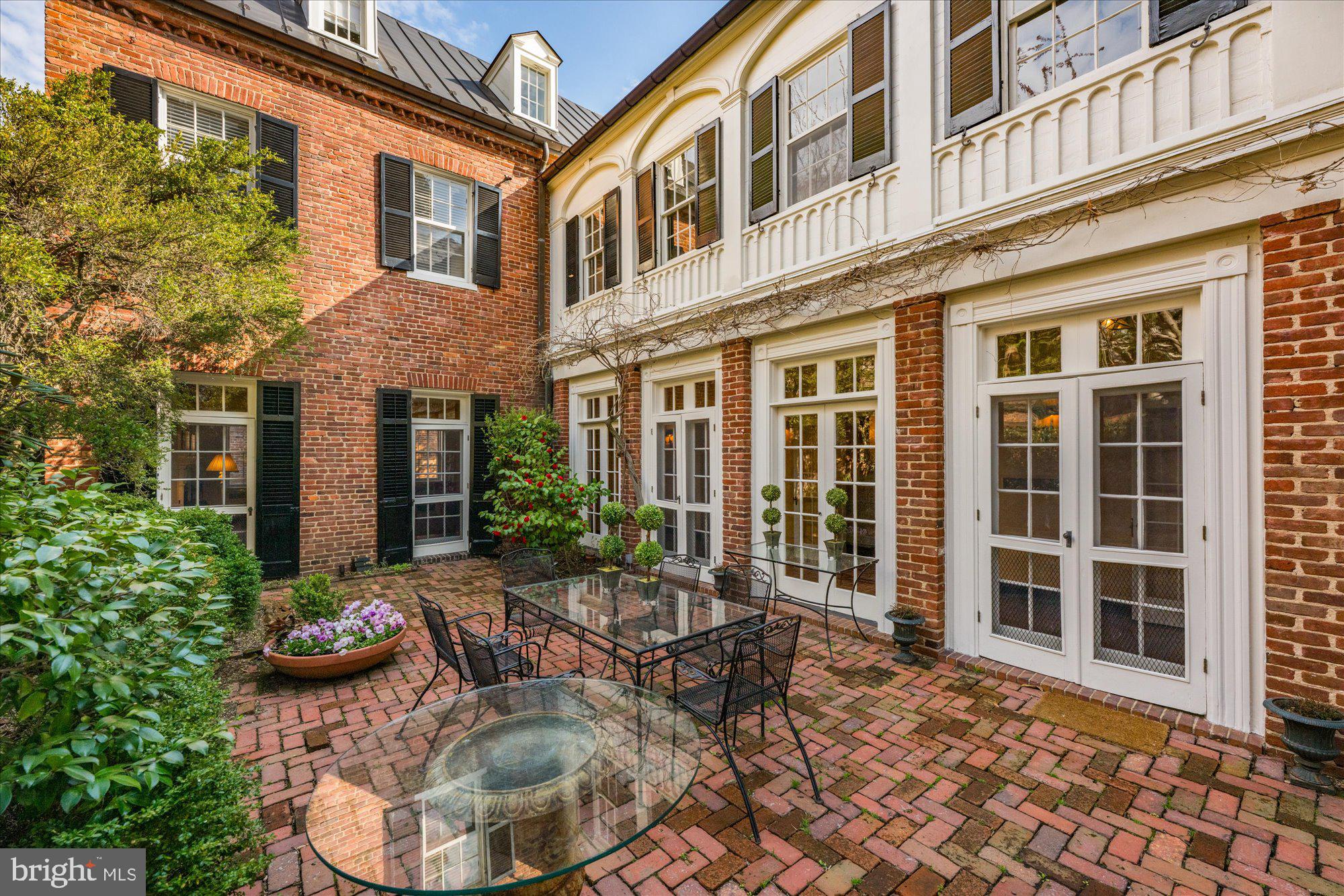 GEORGETOWN - Residential