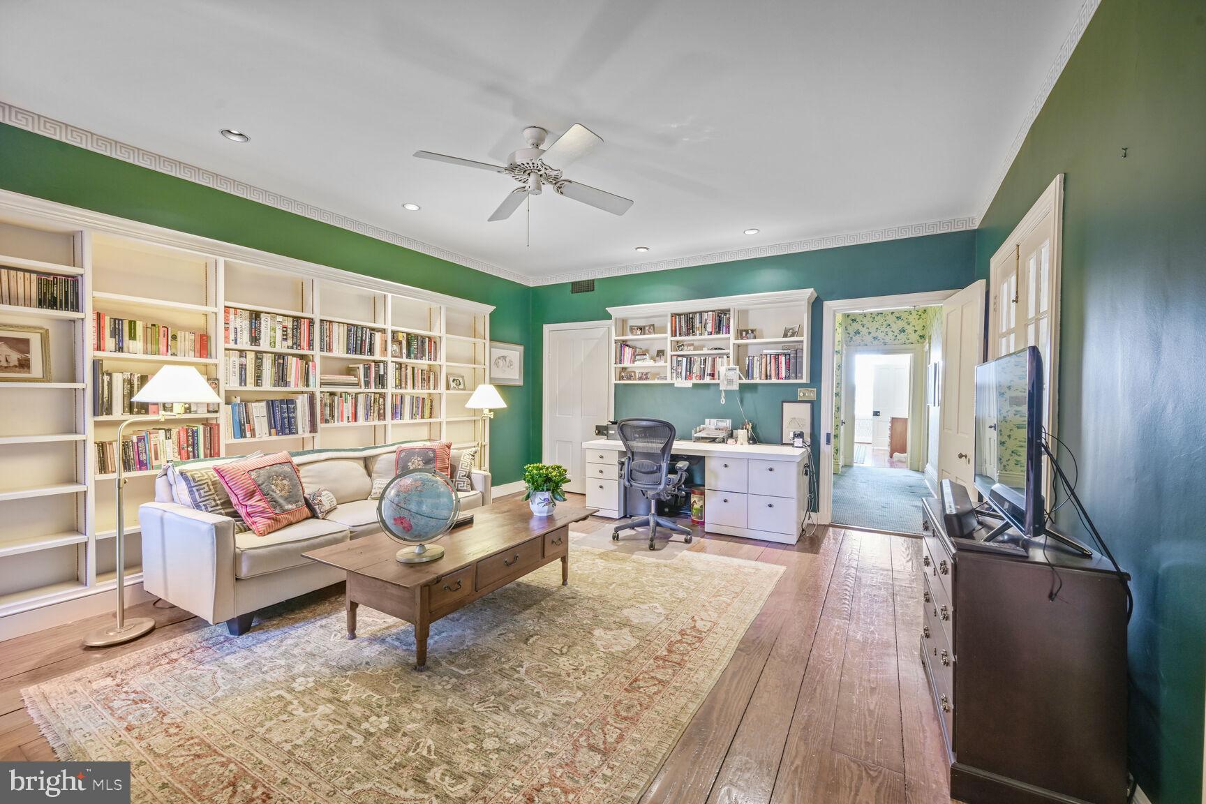GEORGETOWN - Residential