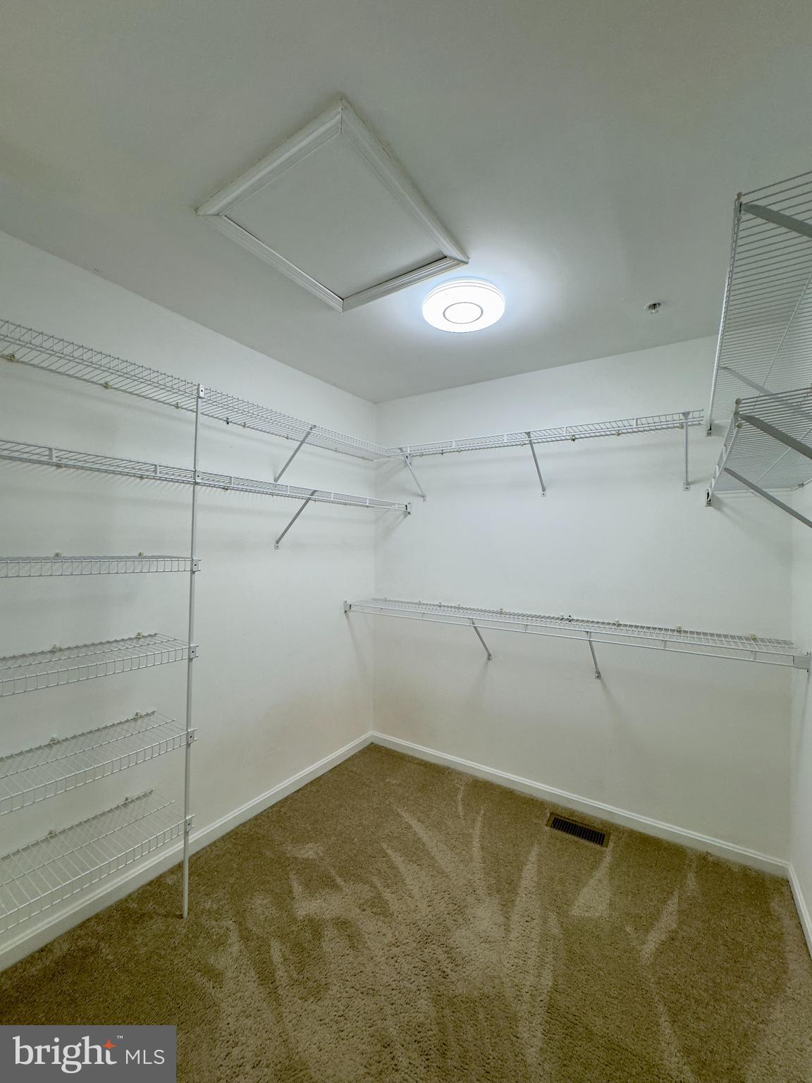 OWINGS MILLS - Residential Lease