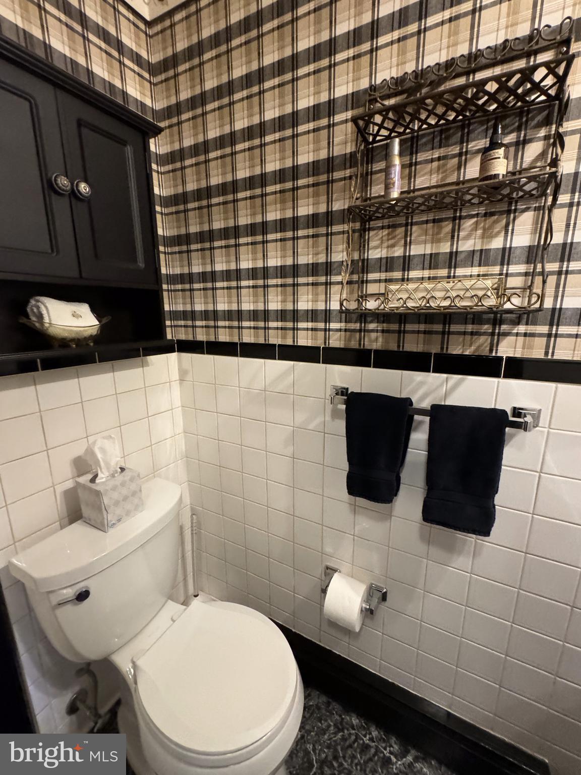 PARK FOREST VILLAGE - Residential