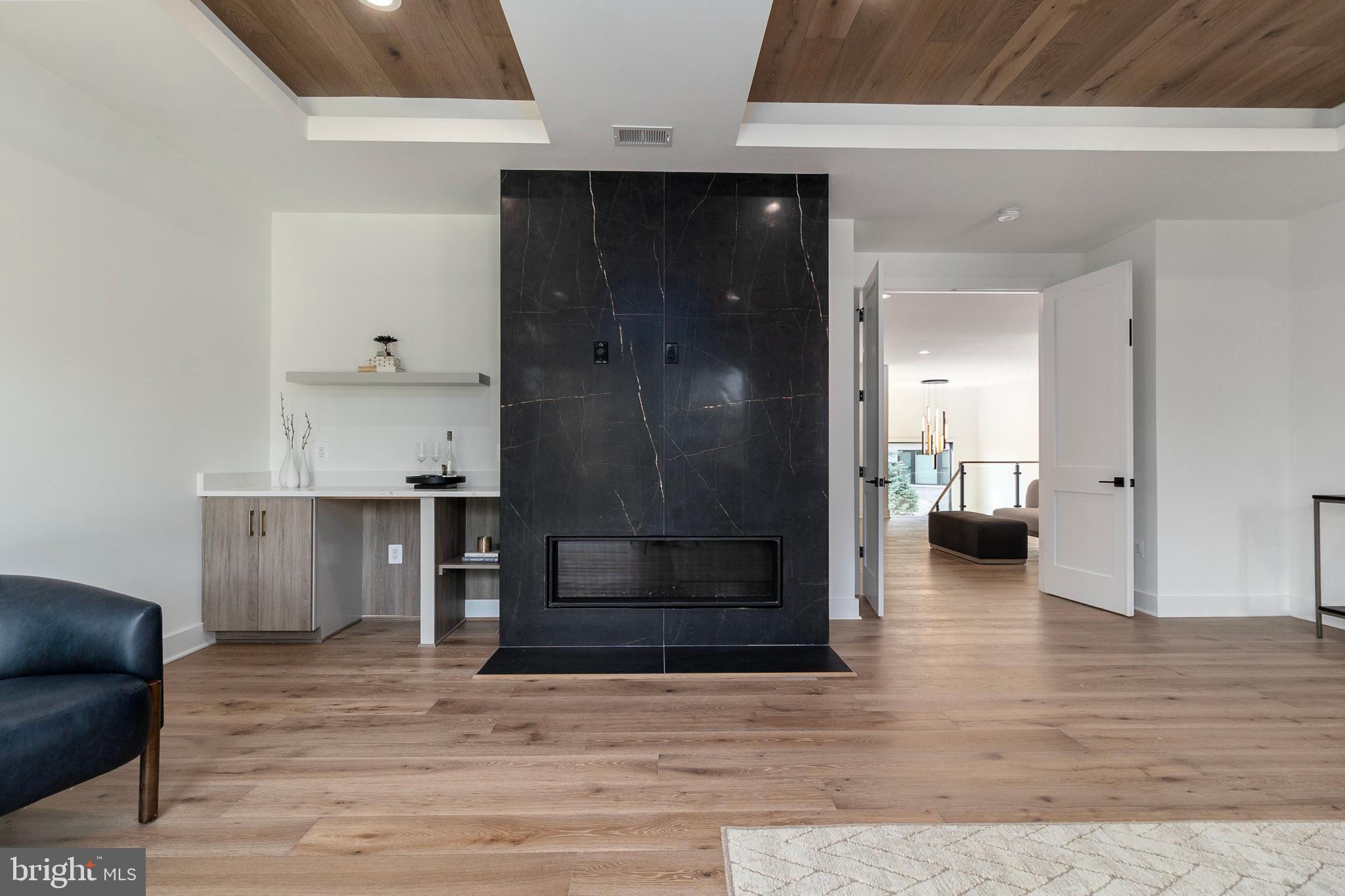 BROYHILLS MCLEAN ESTATES - Residential