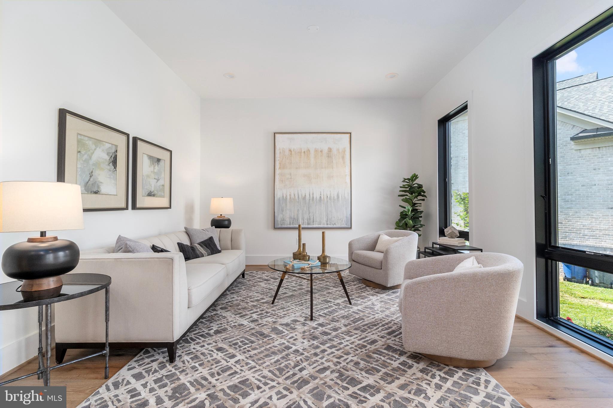 BROYHILLS MCLEAN ESTATES - Residential