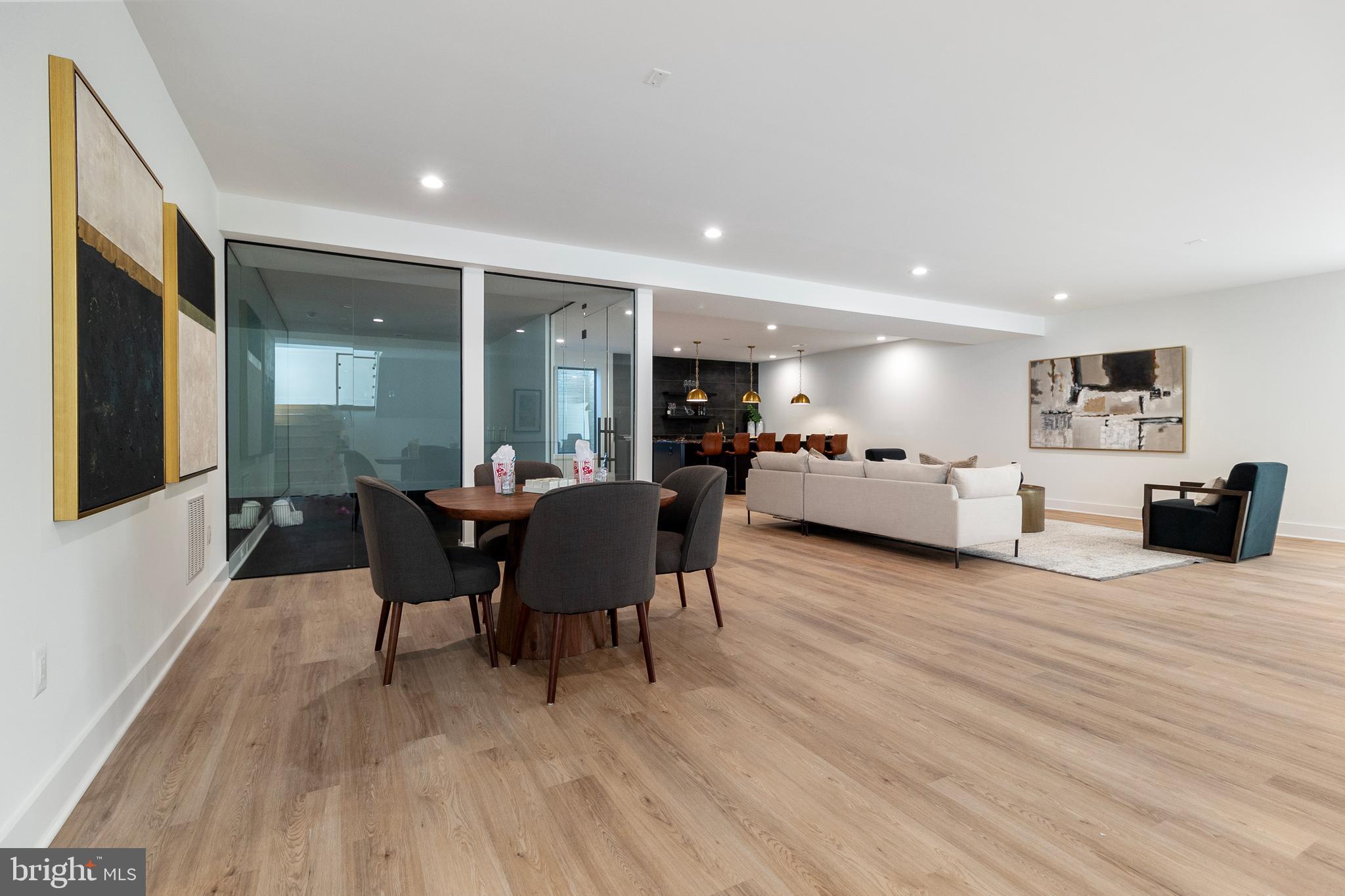 BROYHILLS MCLEAN ESTATES - Residential