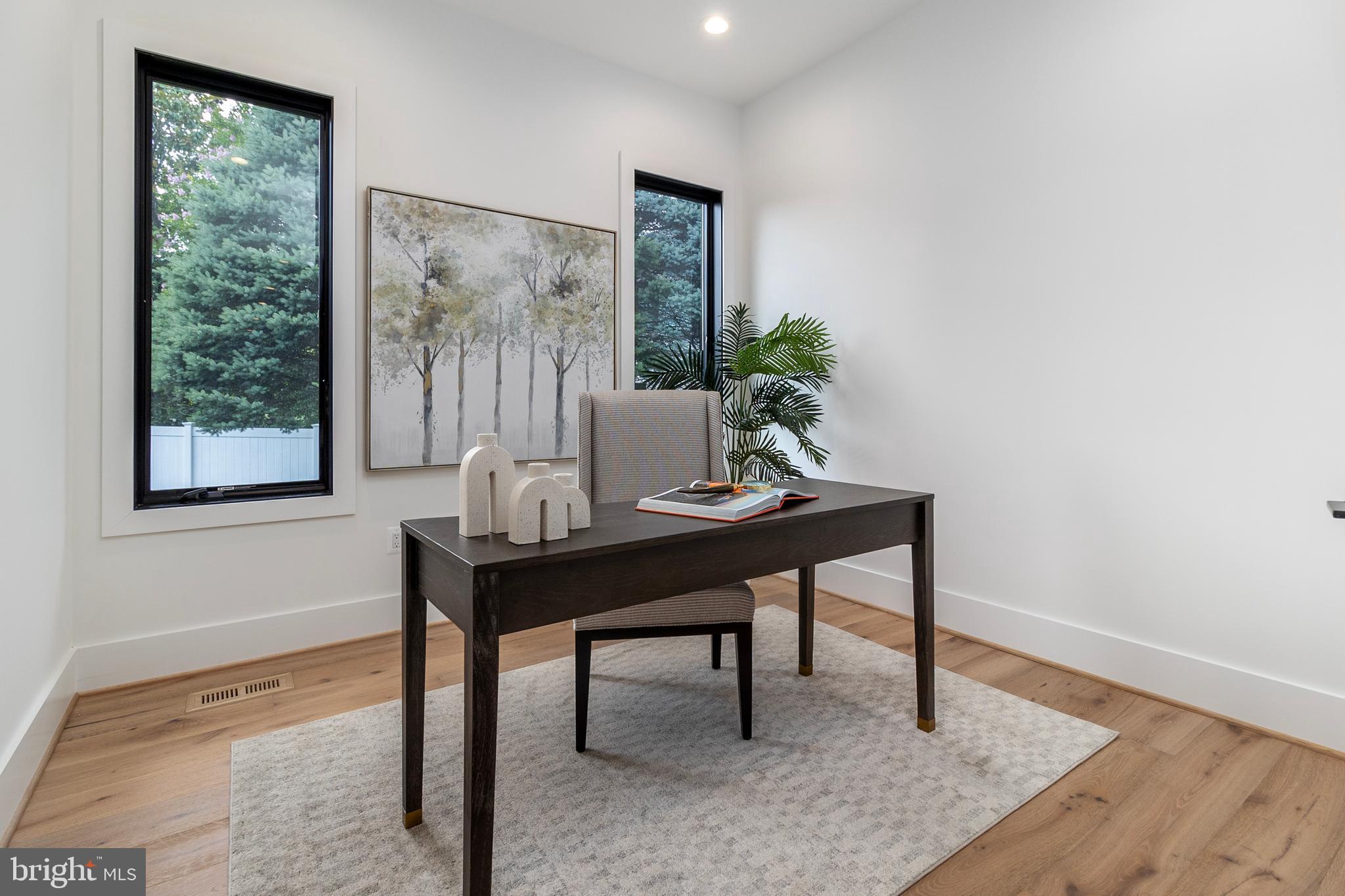 BROYHILLS MCLEAN ESTATES - Residential