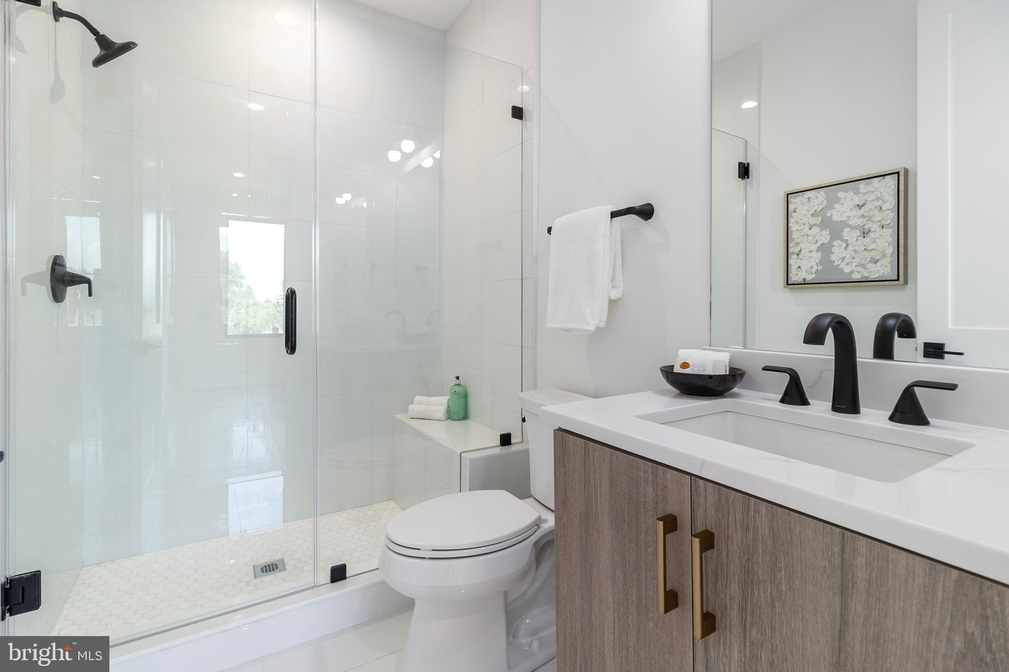 BROYHILLS MCLEAN ESTATES - Residential