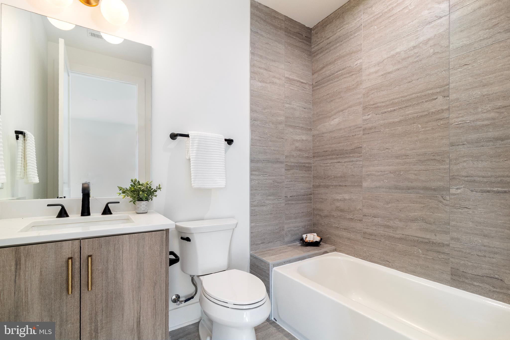 BROYHILLS MCLEAN ESTATES - Residential